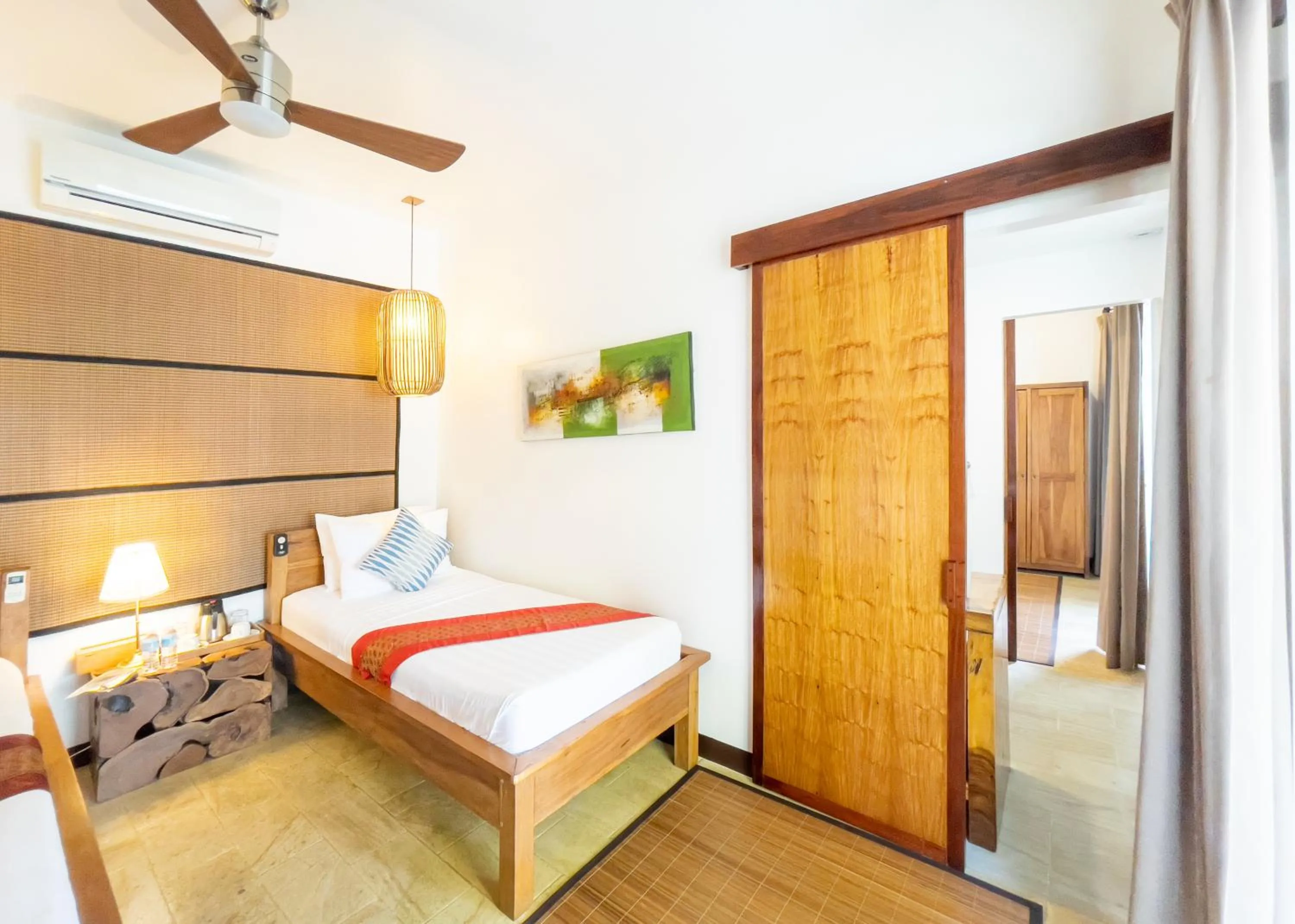 Shower, Bed in Cadlao Resort and Restaurant