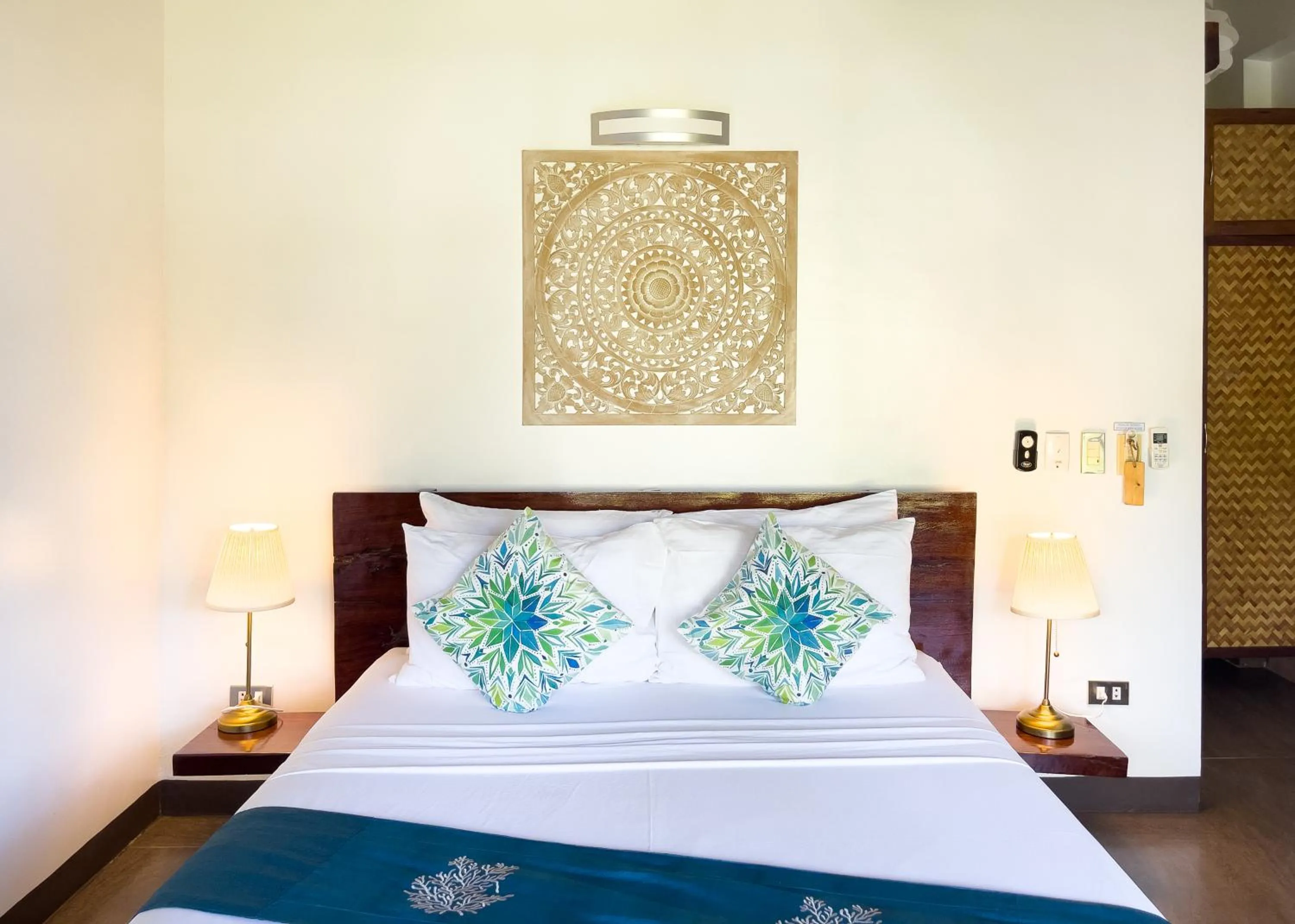 Bed in Cadlao Resort and Restaurant