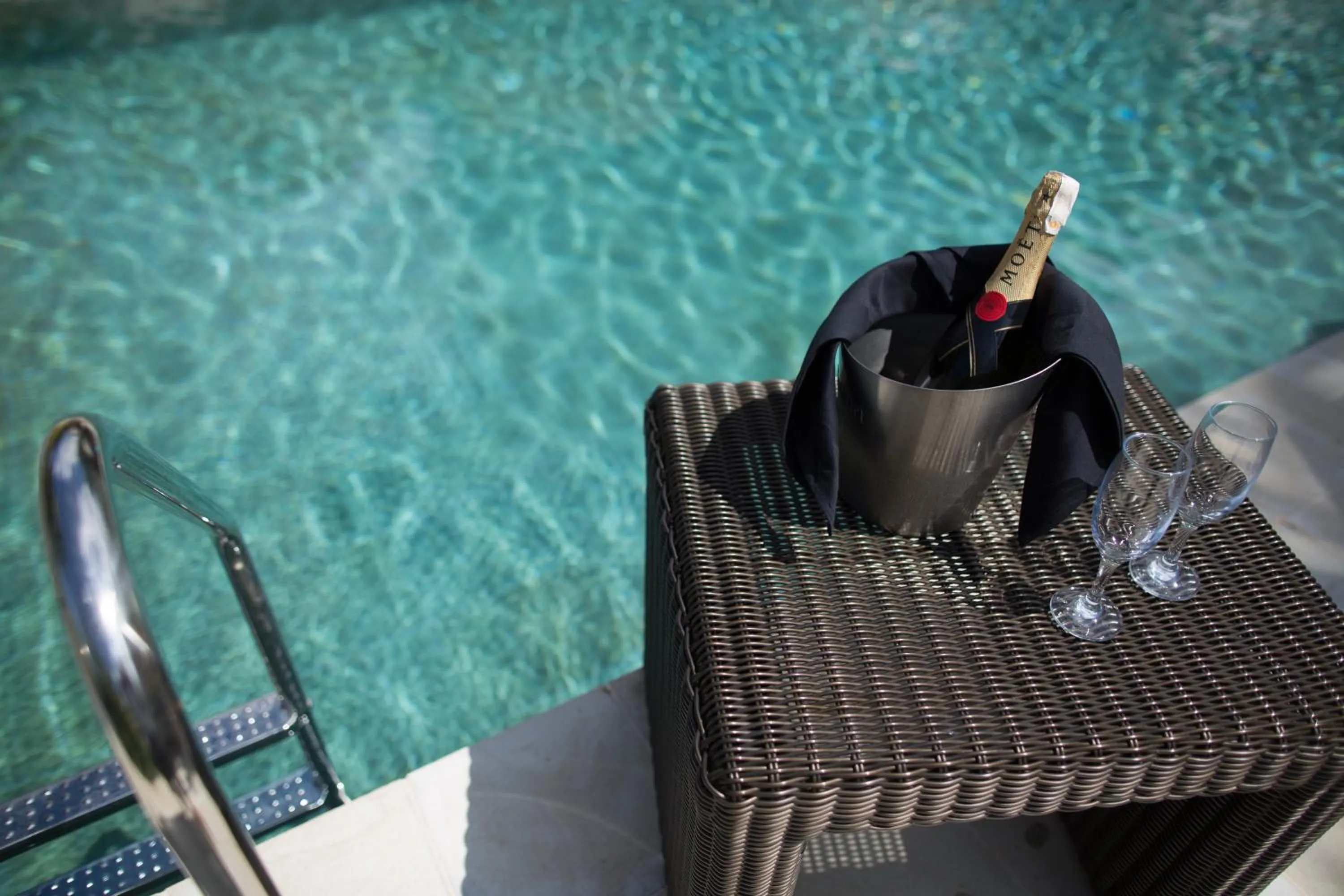 Cadlao Resort and Restaurant