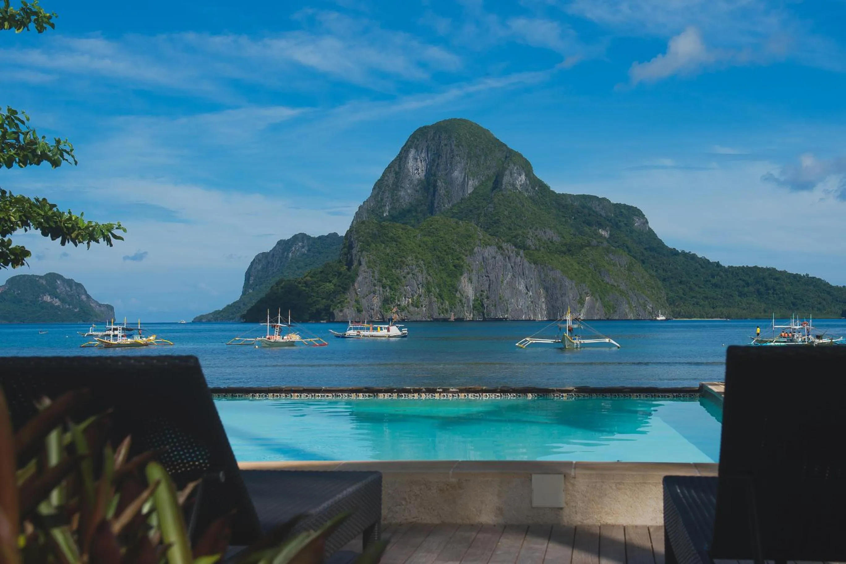 Swimming pool in Cadlao Resort and Restaurant
