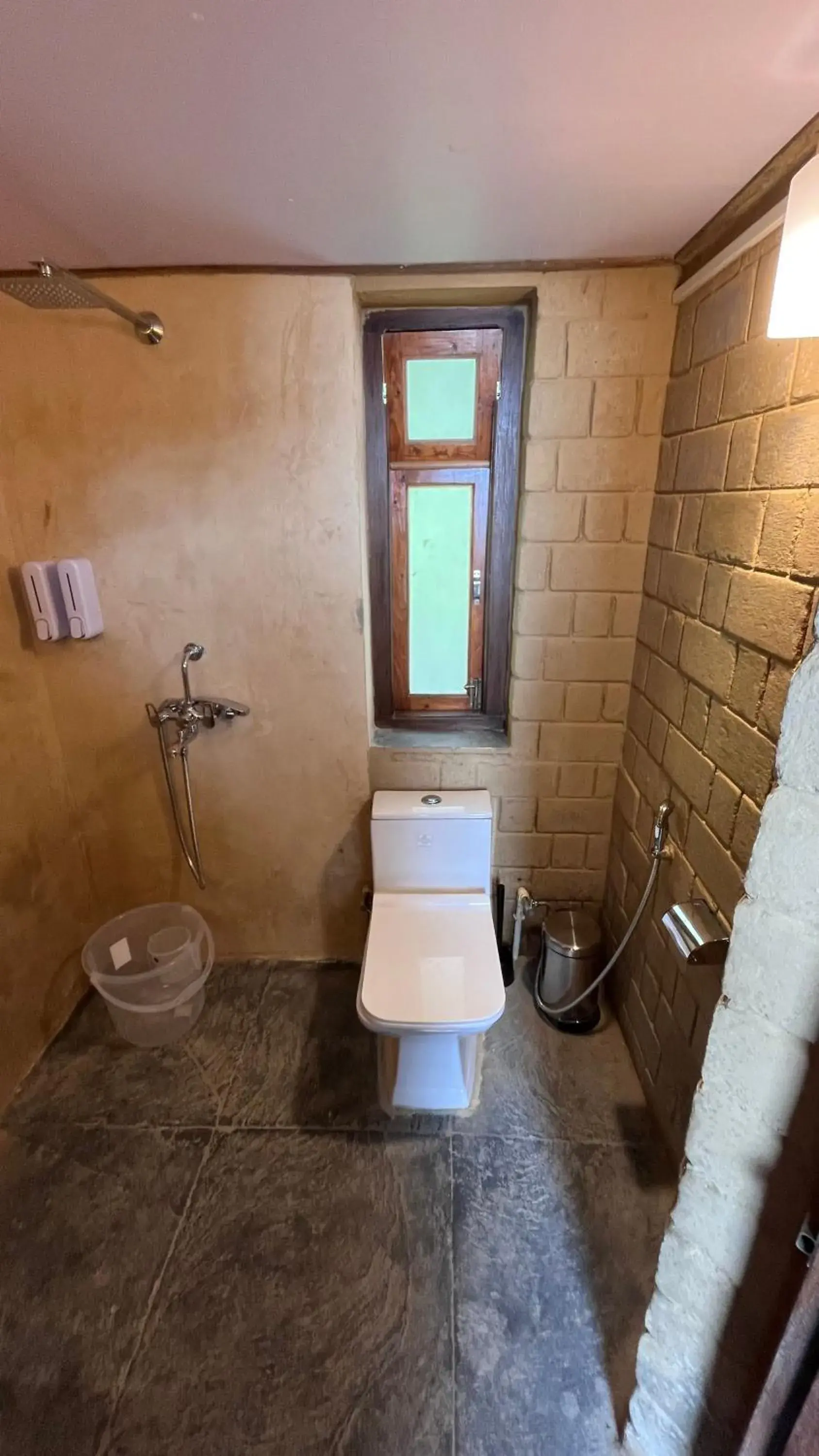 Bed in 4-Bed Female Dormitory Room in Art Mile Kalimpong Bed in 4-Bed Female Dormitory Room in Art Mile Kalimpong