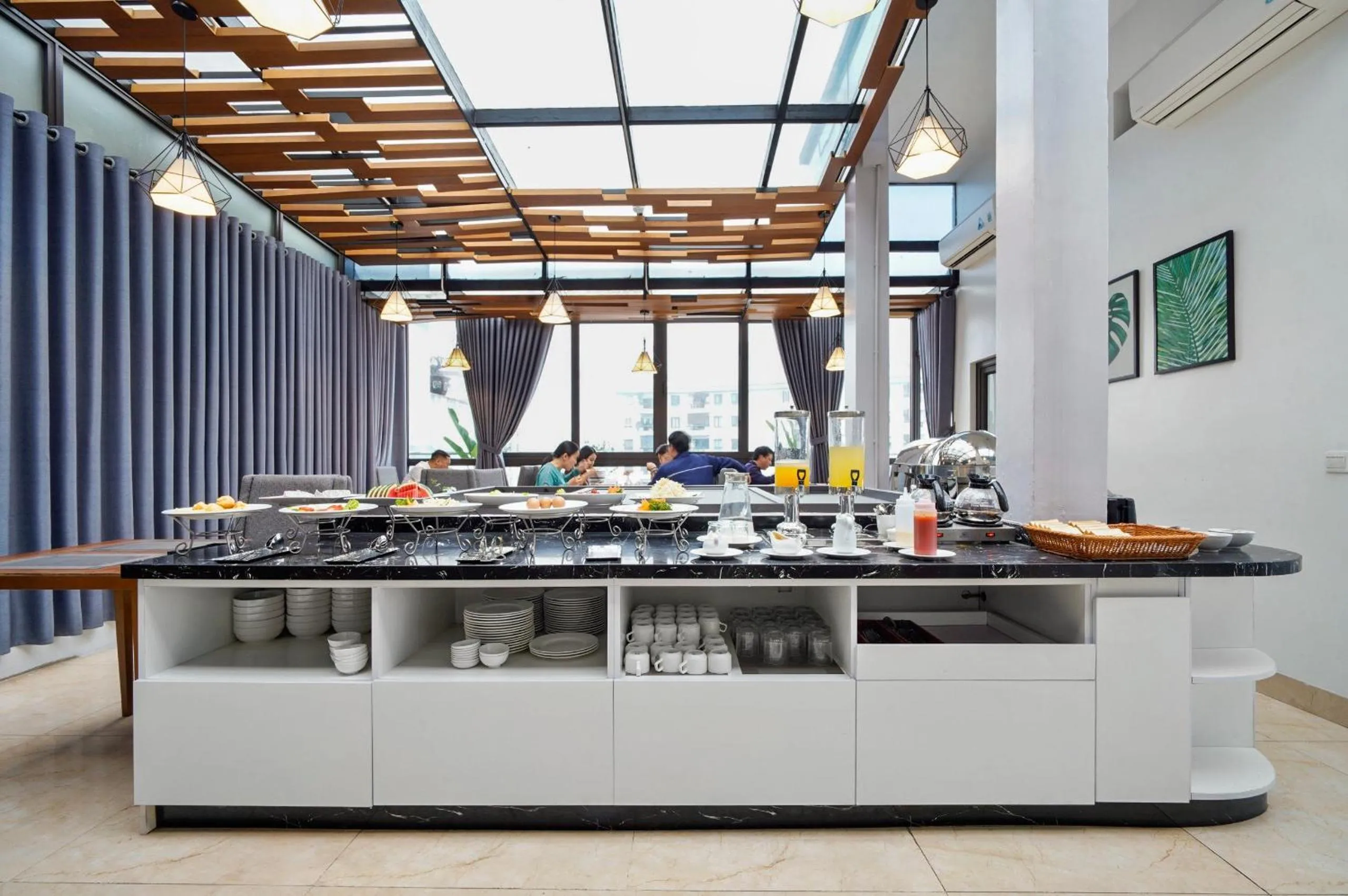 Restaurant/places to eat in Classic Hotel Hanoi