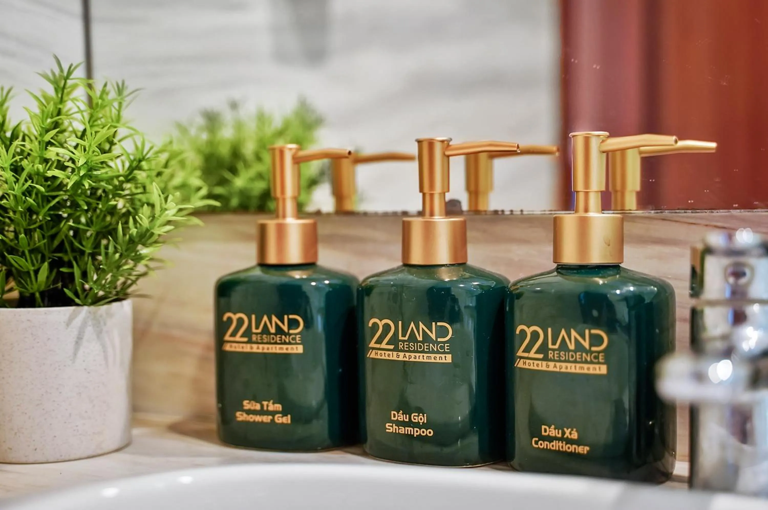 Shower in Classic Hotel Hanoi