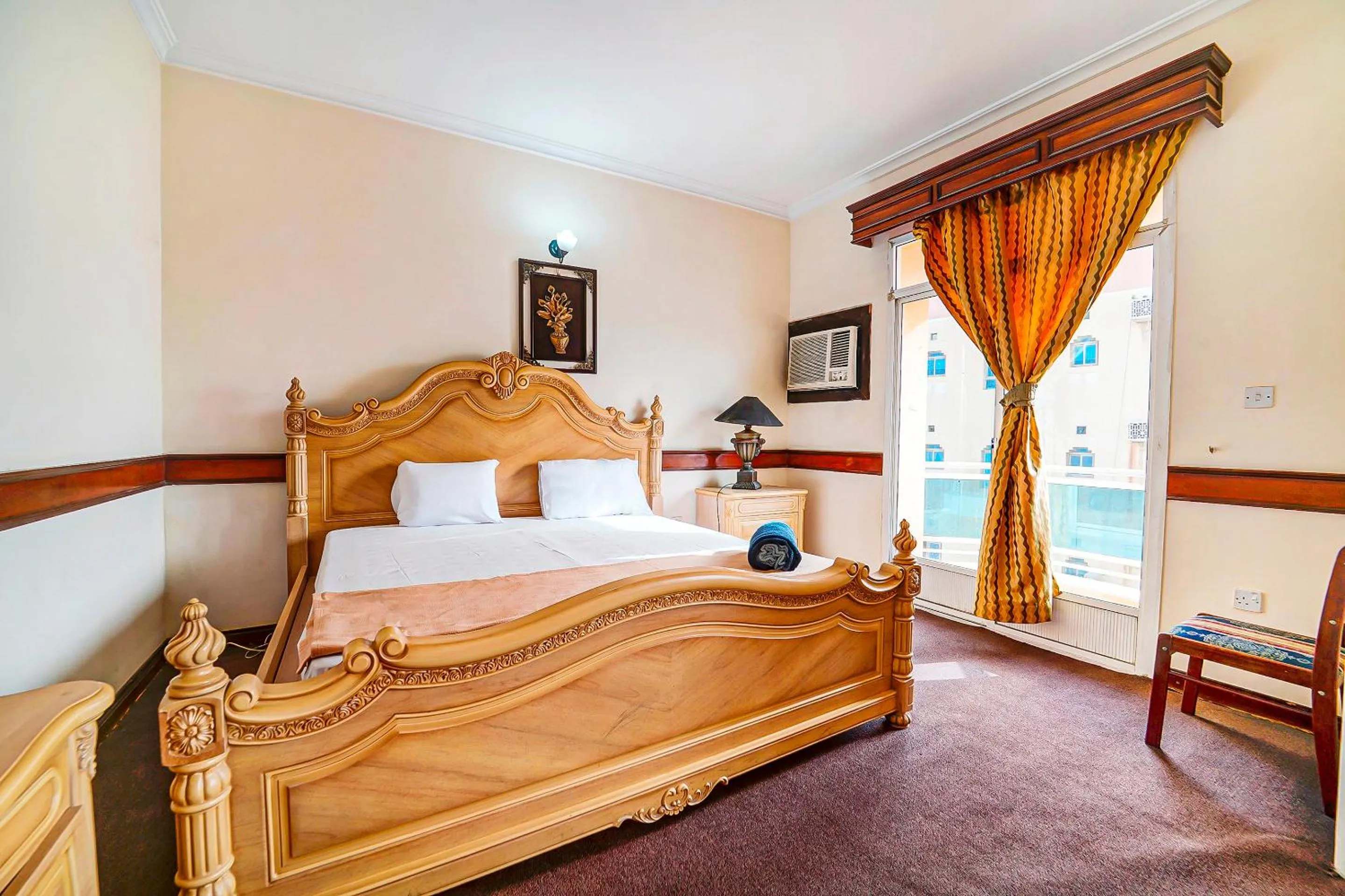 OYO 120 Concord International Hotel