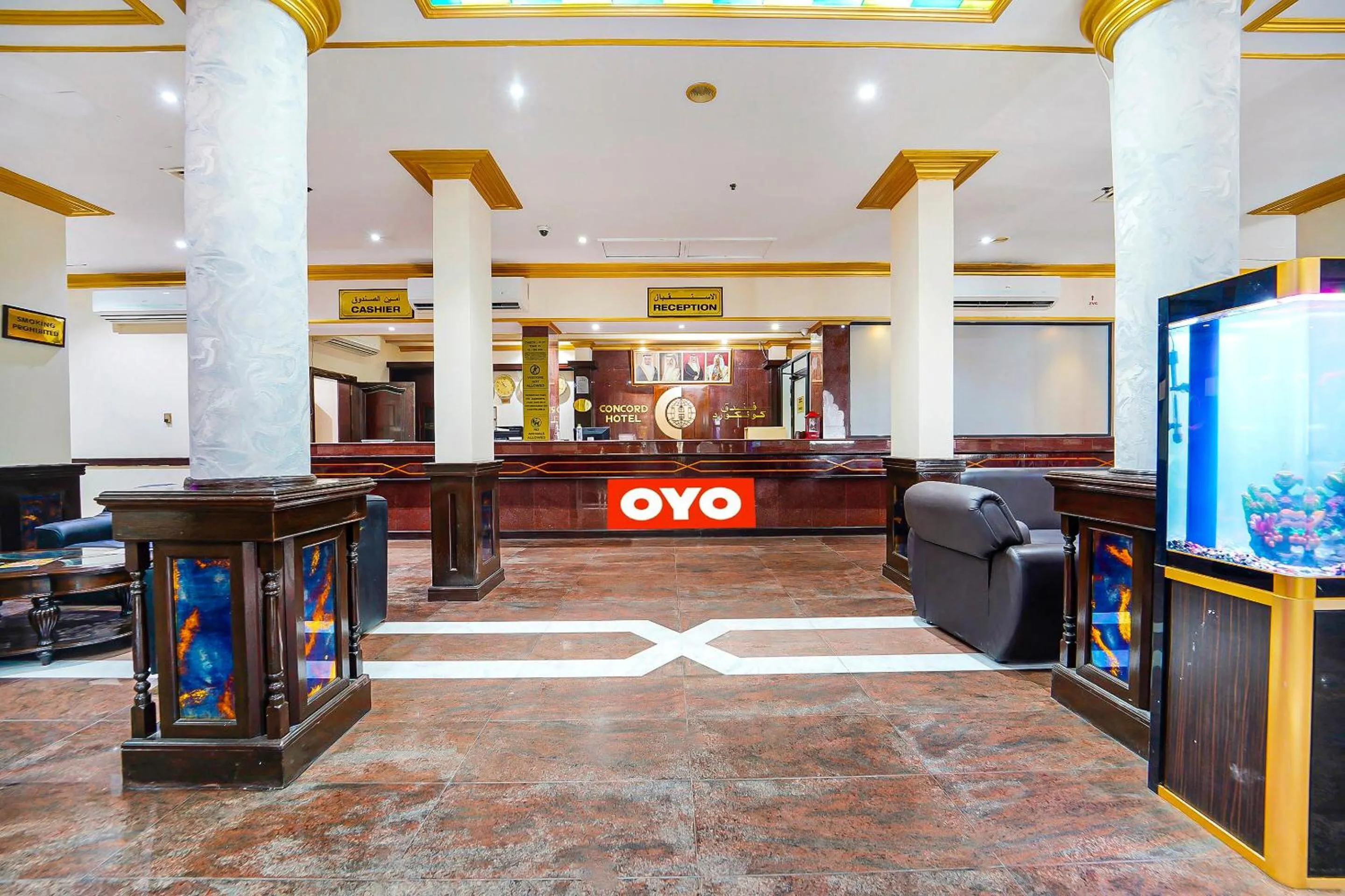 Lobby or reception in OYO 120 Concord International Hotel
