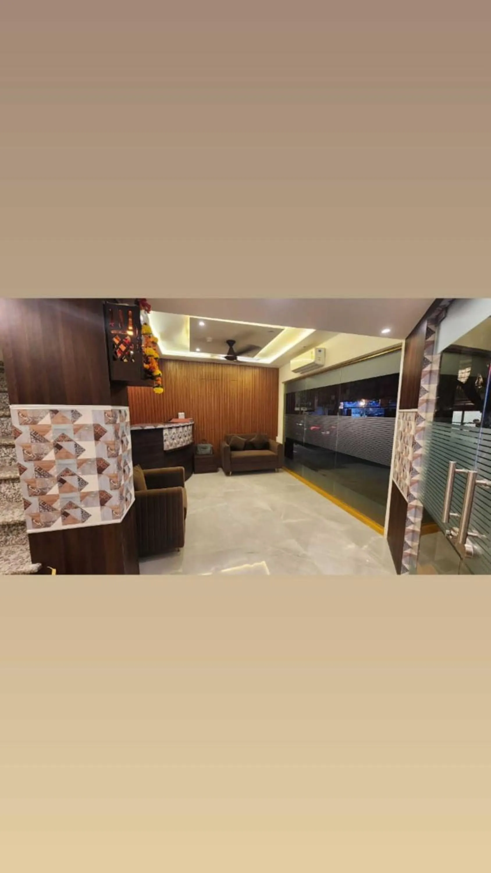 Property building, Bed in Hotel Vaithi Residency - Andheri West