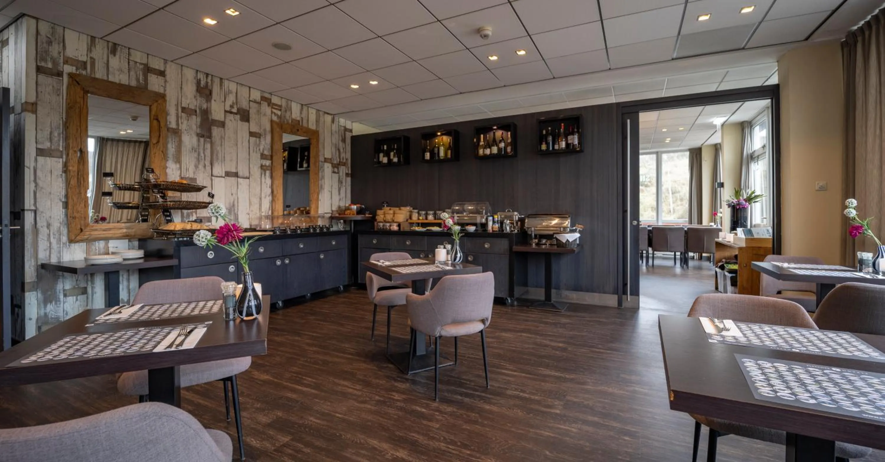 Restaurant/places to eat in Fletcher Hotel Restaurant Zeeduin