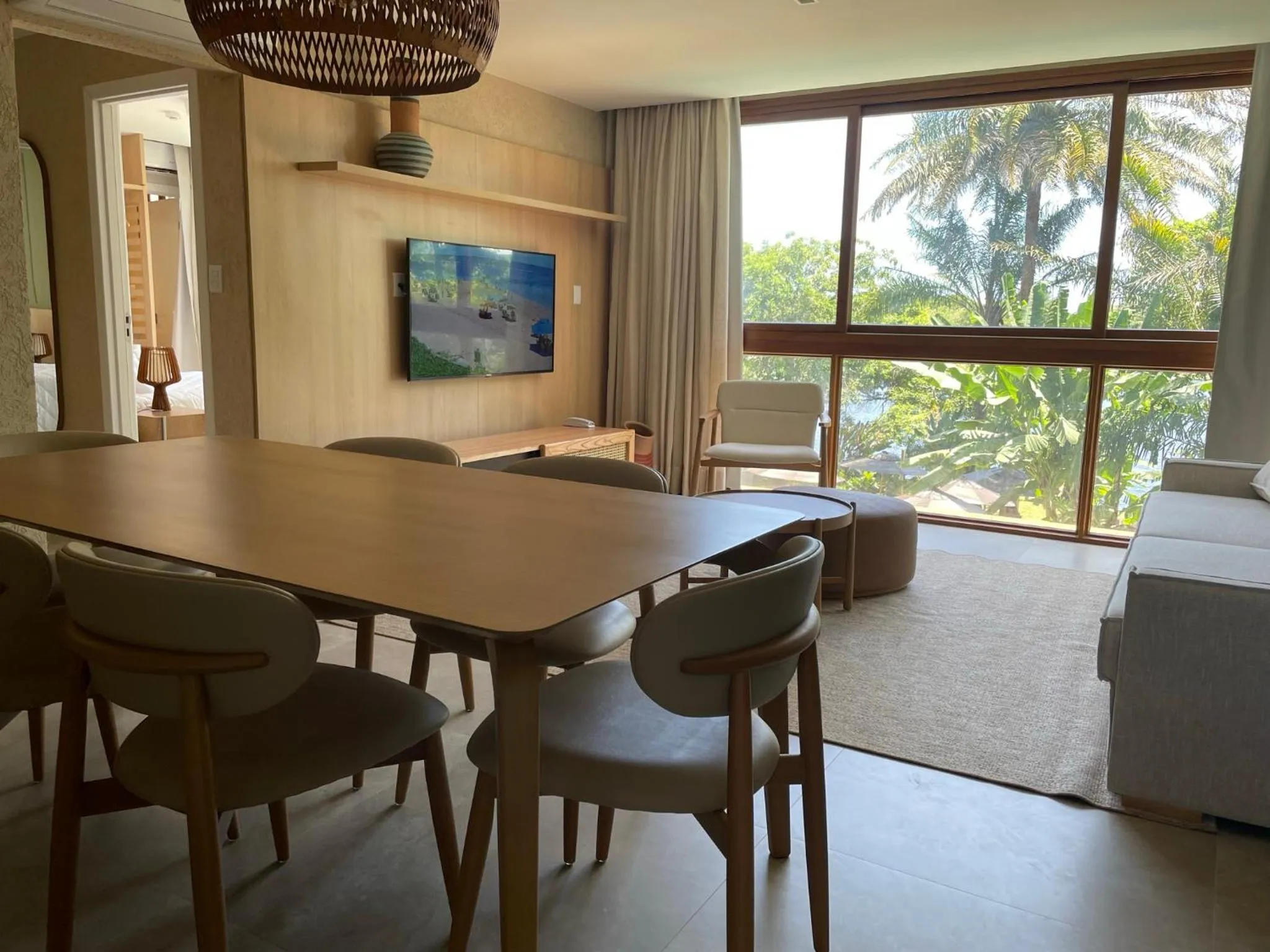 Communal lounge/ TV room in Guarajuba Suítes Premium Boutique Hotel