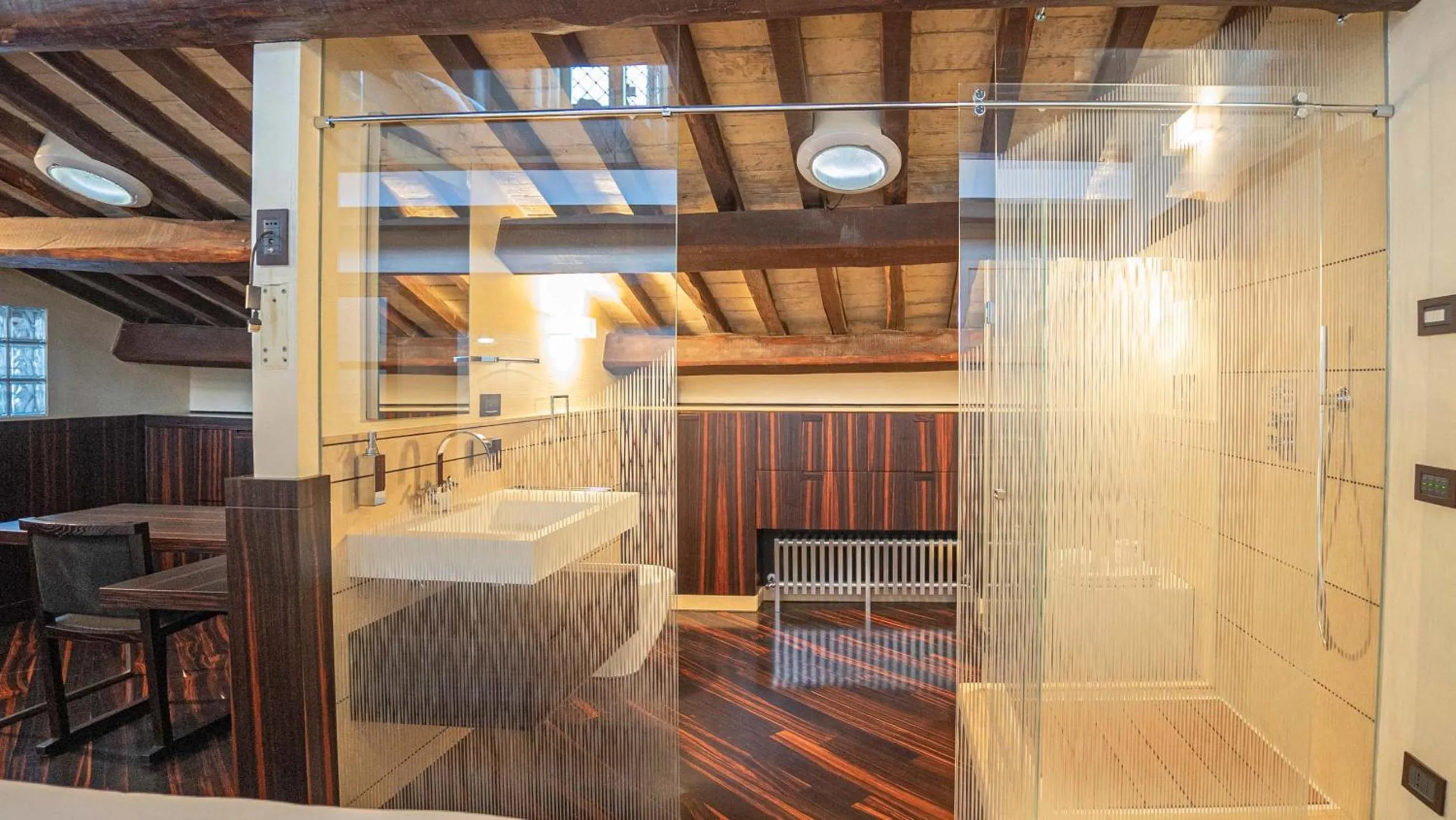 Bathroom in EasyTopStay - Piazza Venezia City View Charming Apt