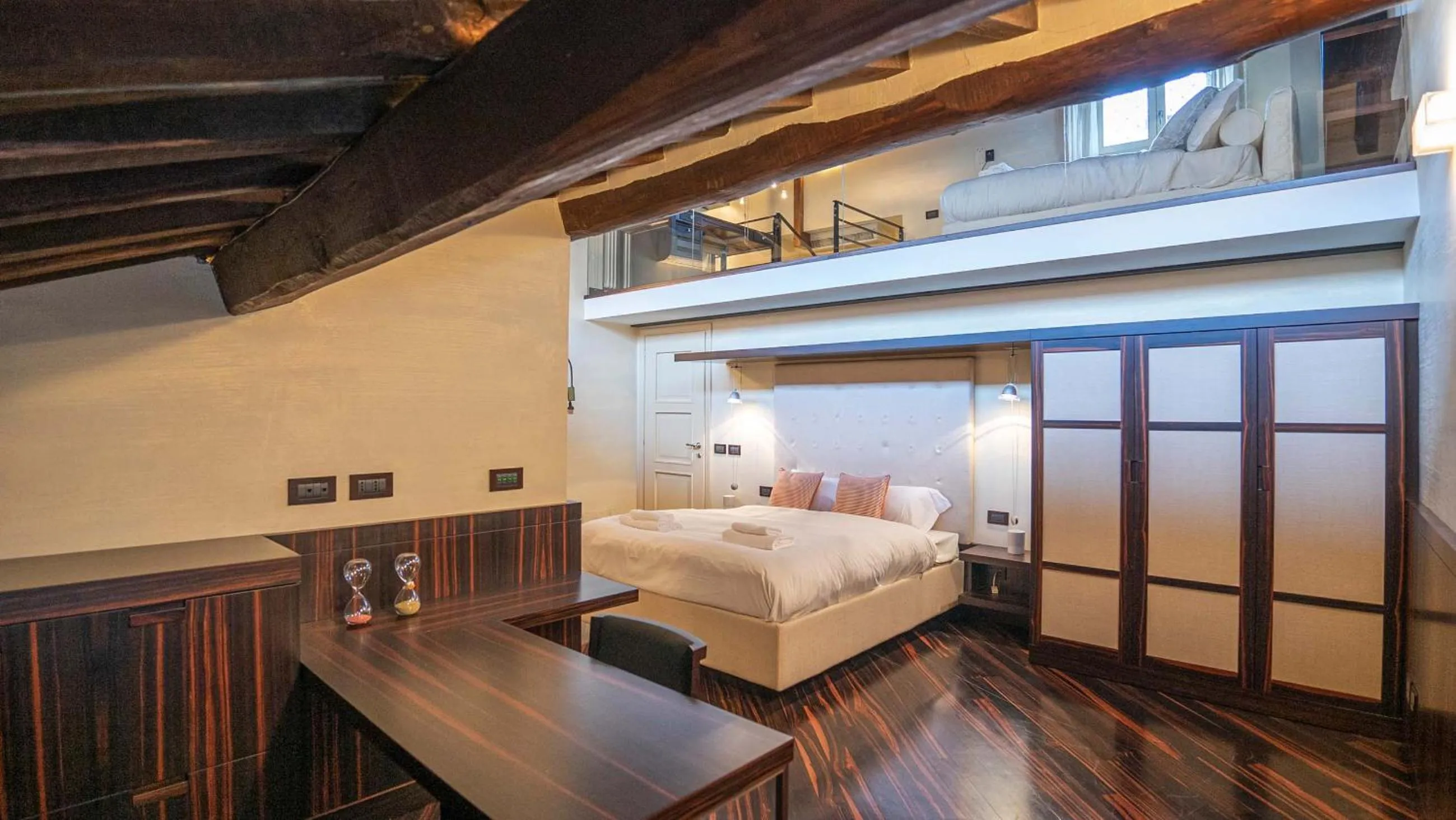 Photo of the whole room, Bed in EasyTopStay - Piazza Venezia City View Charming Apt