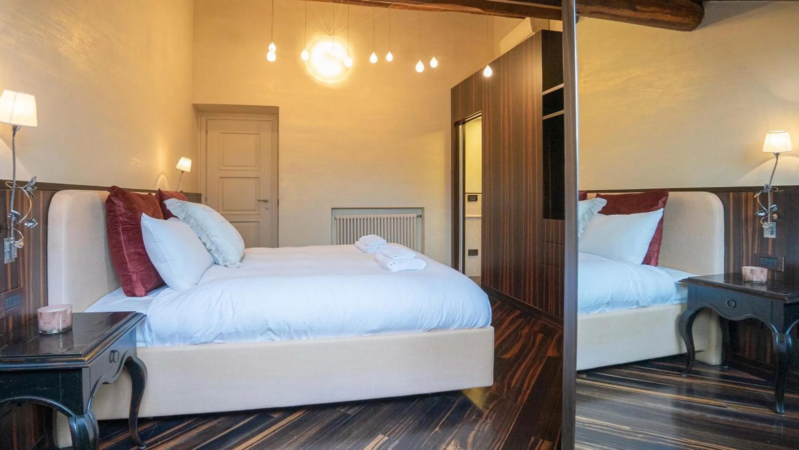 Bedroom, Bed in EasyTopStay - Piazza Venezia City View Charming Apt