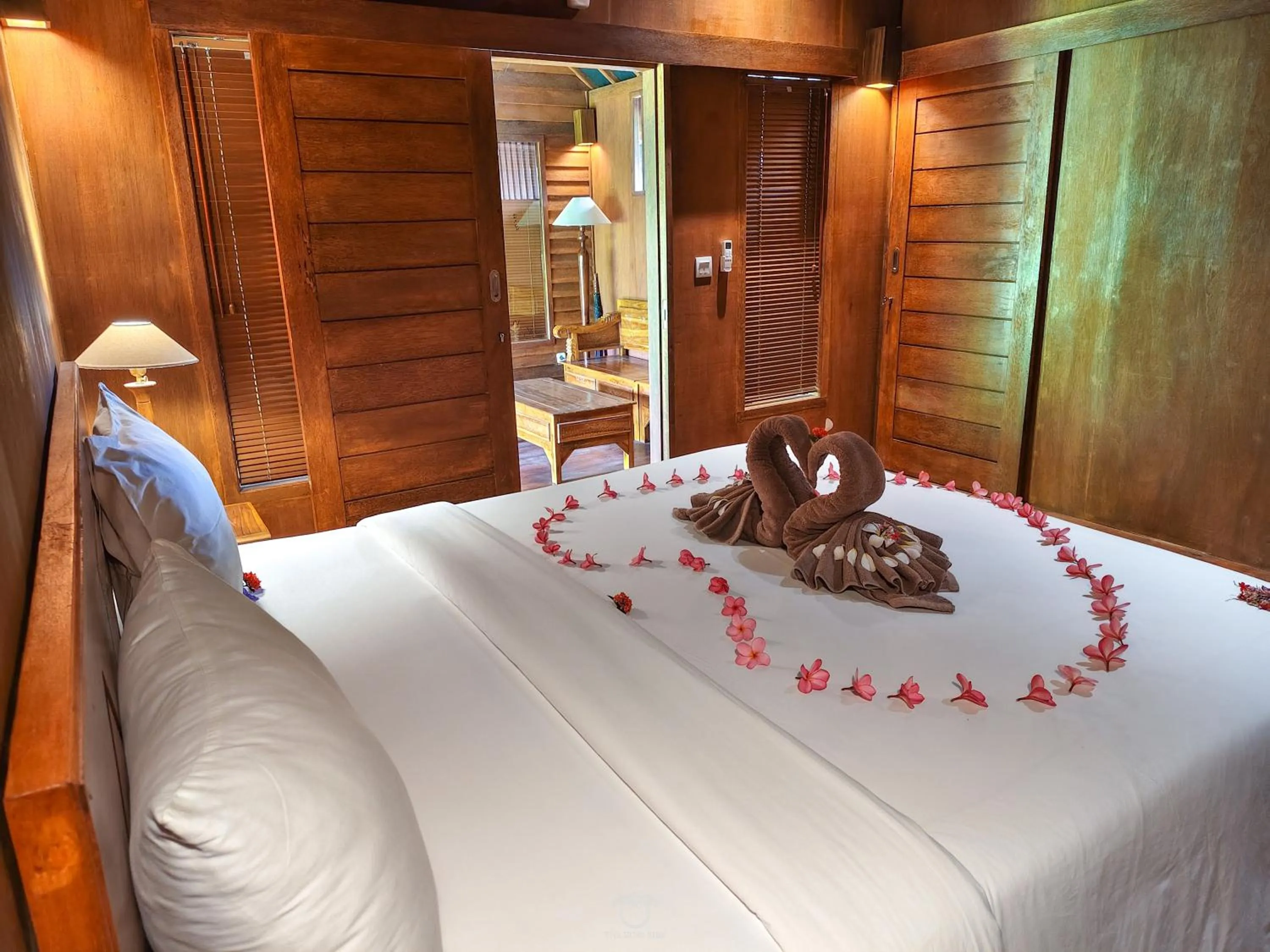 Bedroom, Bed in The Kori Sire