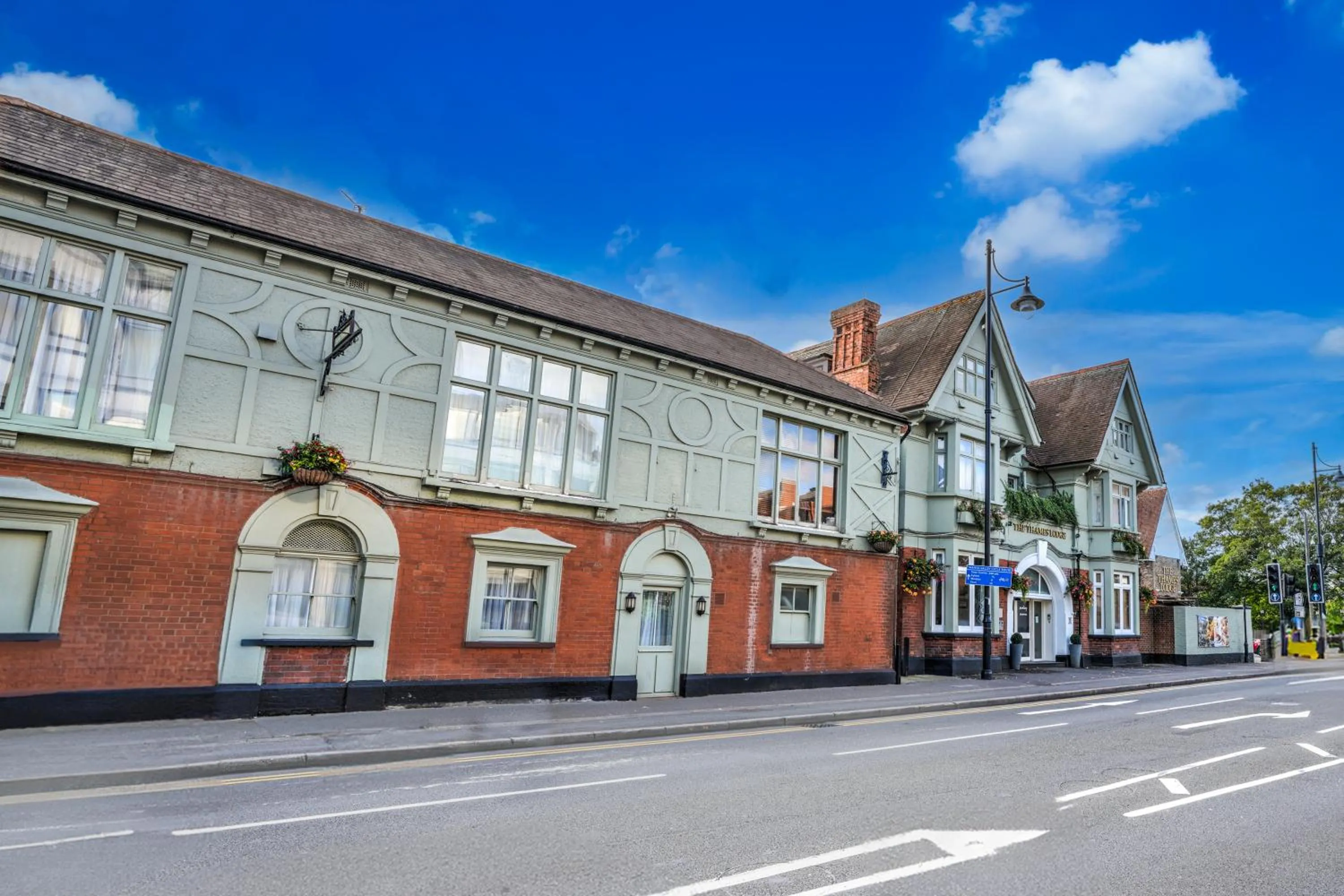 Sunday London Staines-upon-Thames Heathrow T5