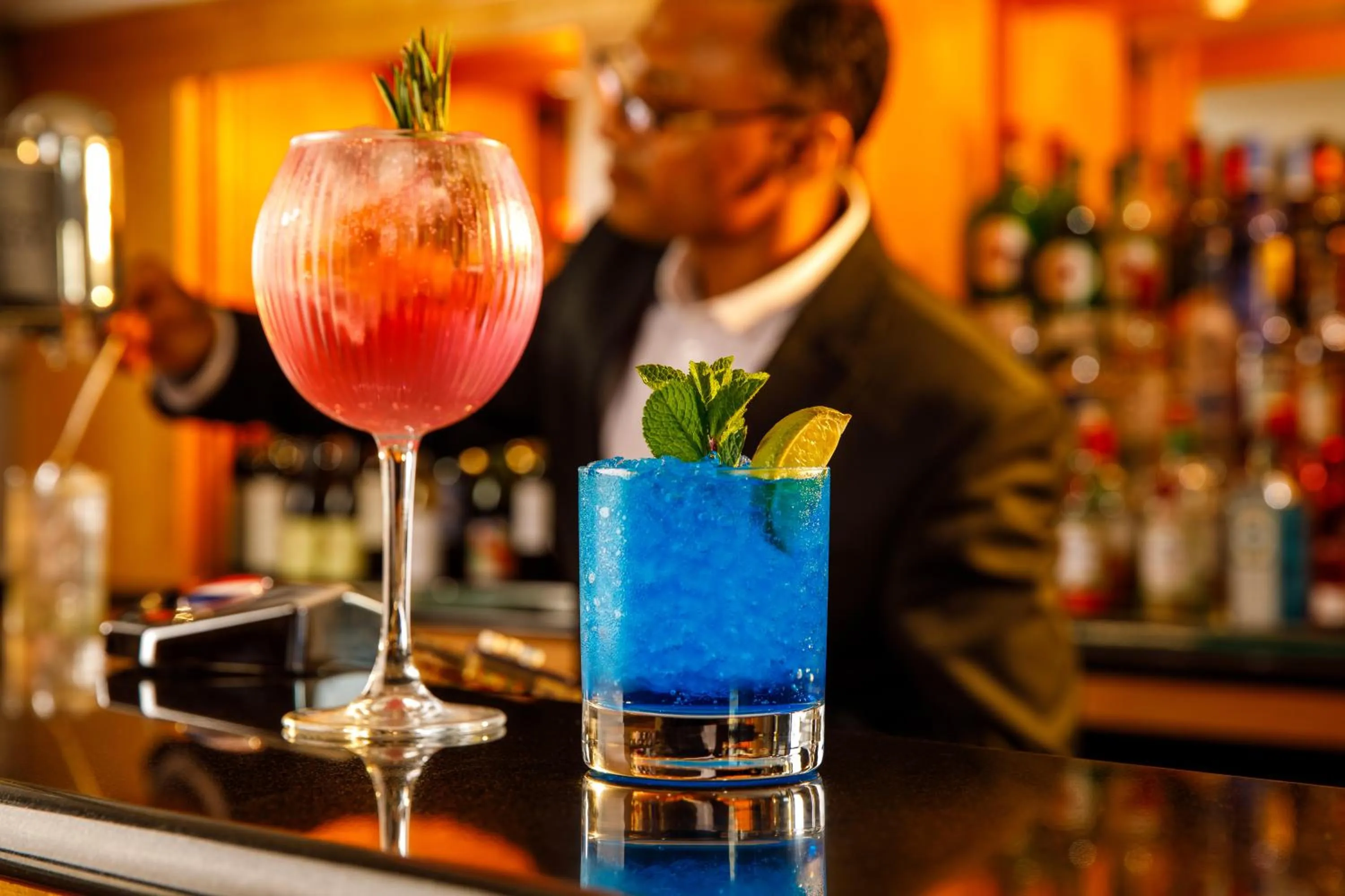 Drinks in Sunday London Staines-upon-Thames Heathrow T5