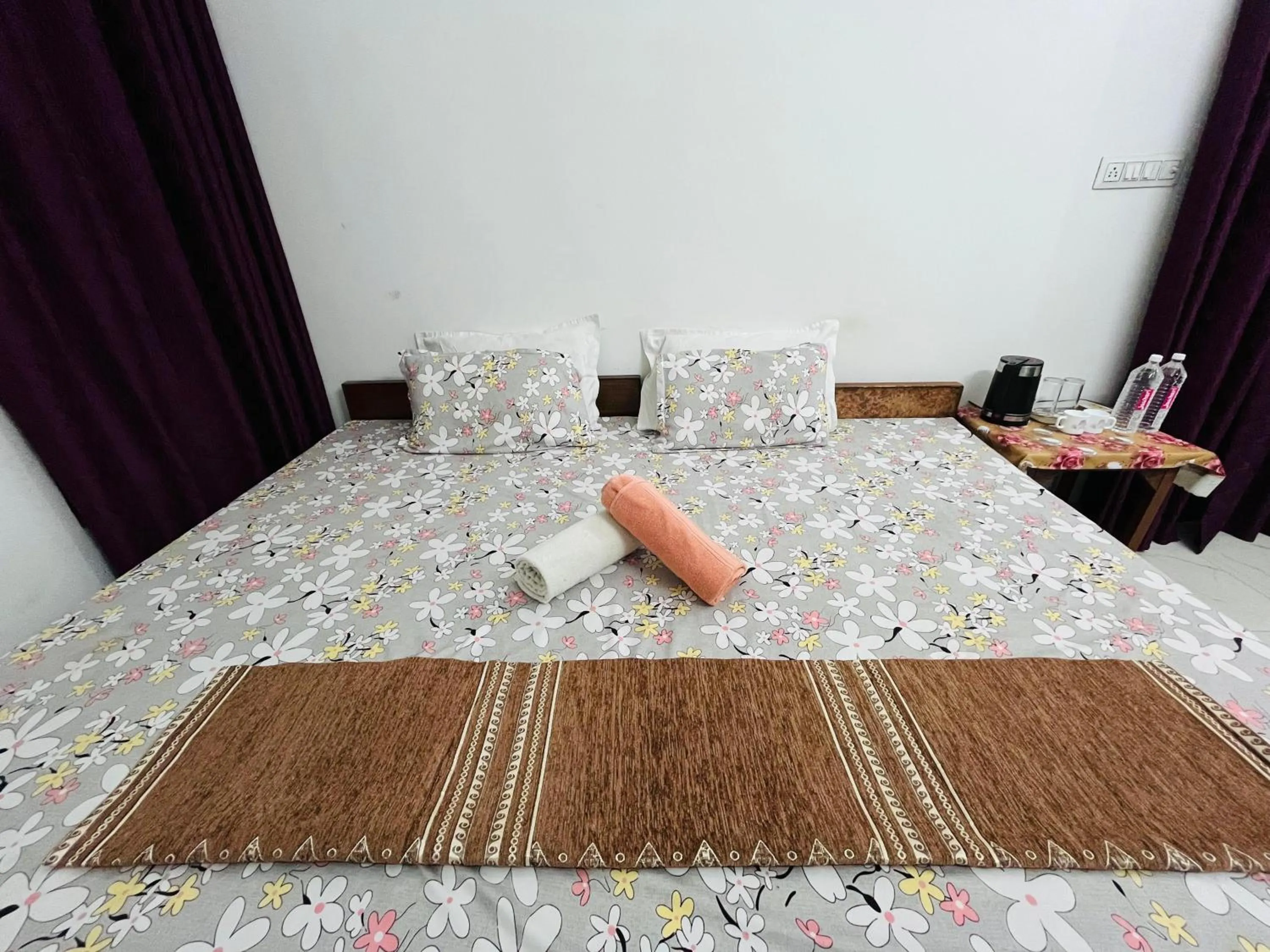 Bedroom, Bed in Maa vaishno paying guest house