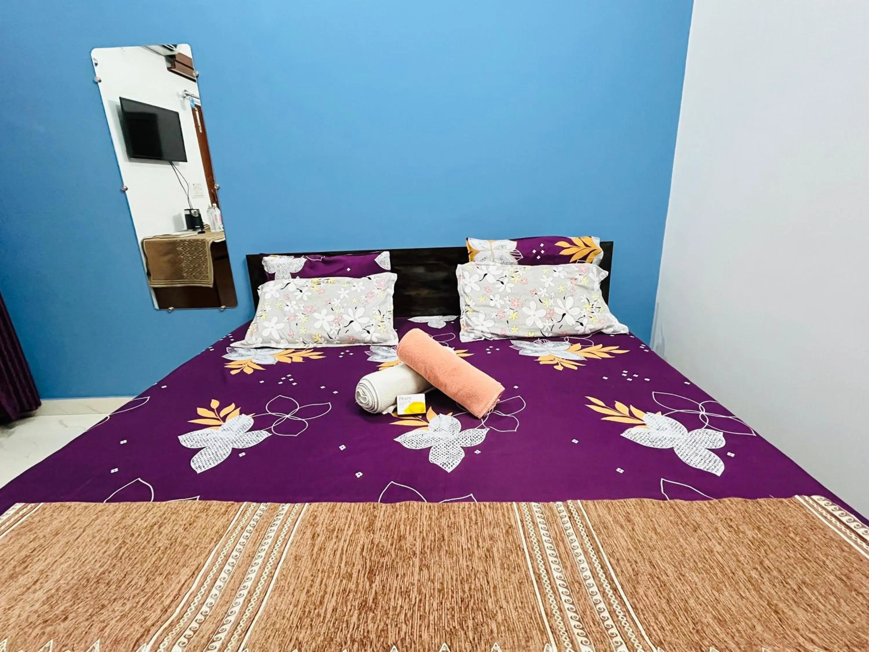 View (from property/room), Bed in Maa vaishno paying guest house