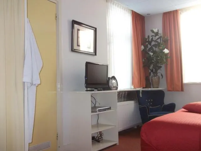 Bed in Hotel Hoogland Zandvoort aan Zee