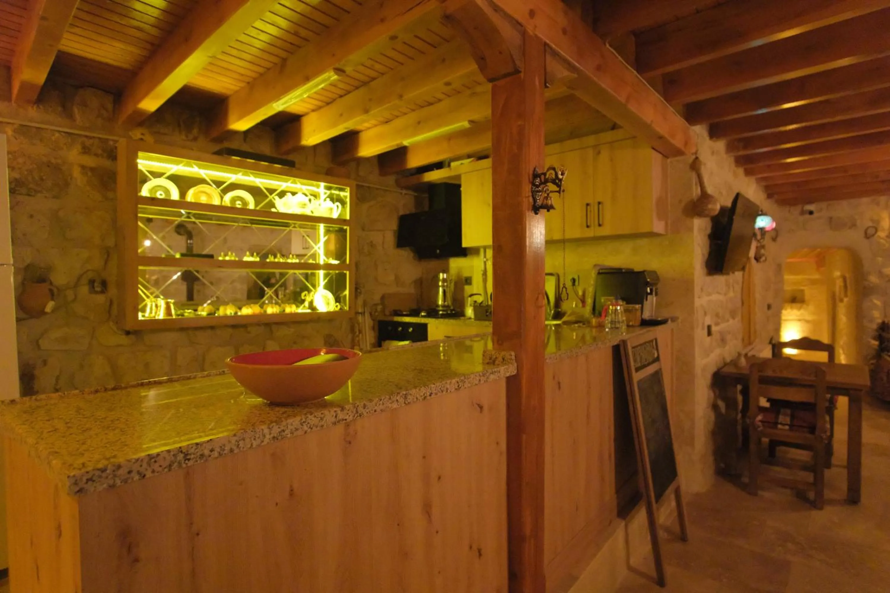 Communal lounge/ TV room in Euphoria Cave House