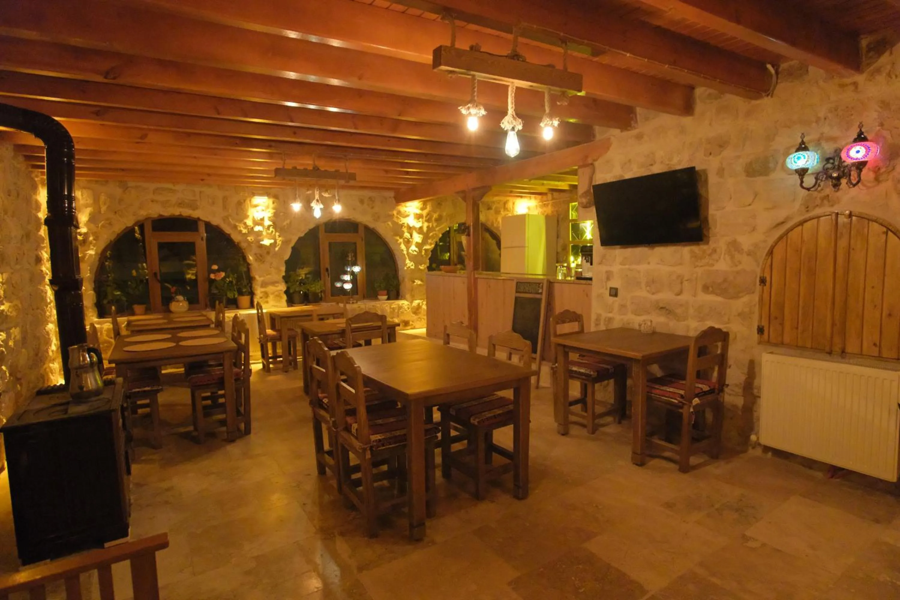 Communal lounge/ TV room in Euphoria Cave House