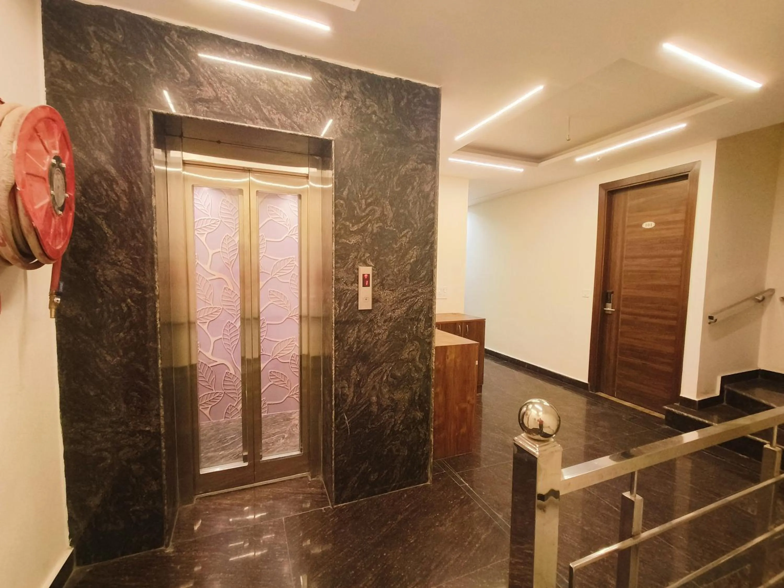 elevator in Hotel East Wood Amritsar