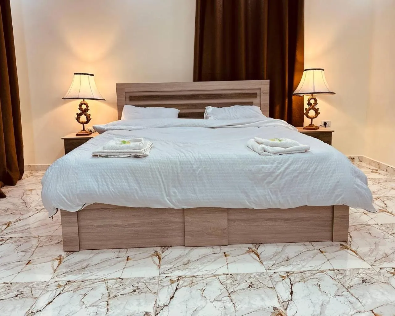 Bed in Dream Hotel jerash