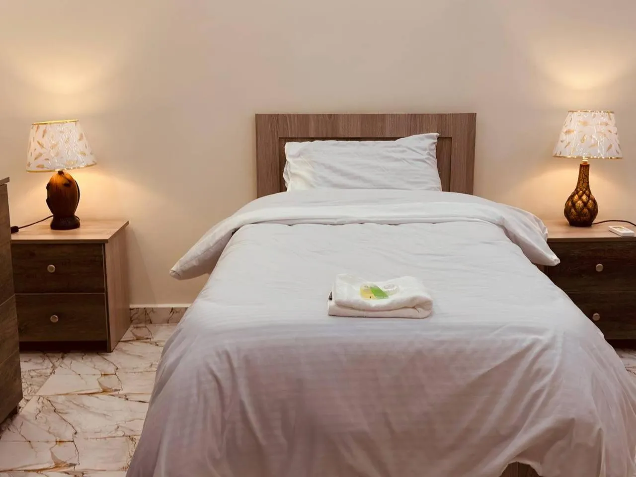 Bed in Dream Hotel jerash