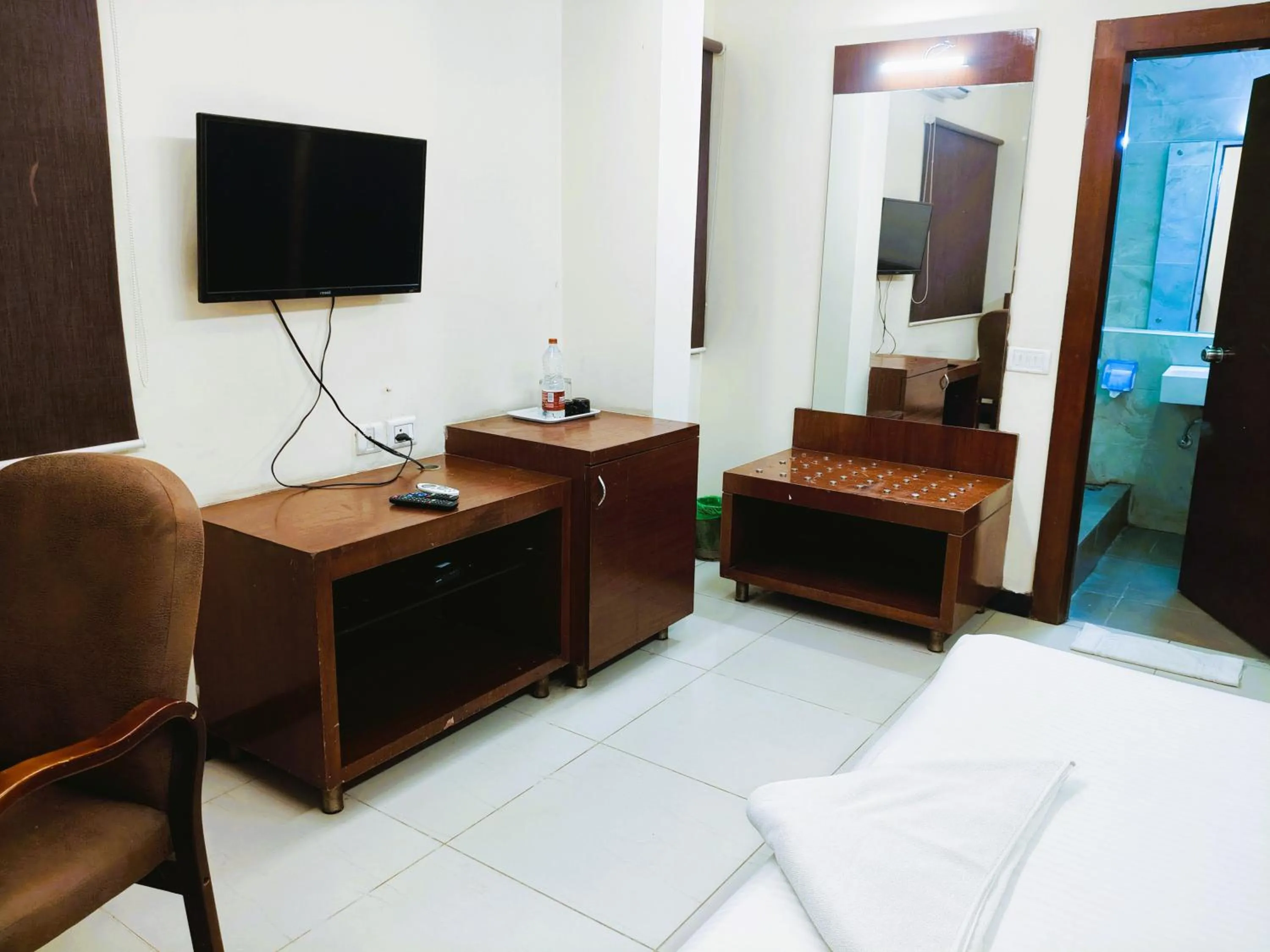 Bed in Athasri Hotel Infantry Road