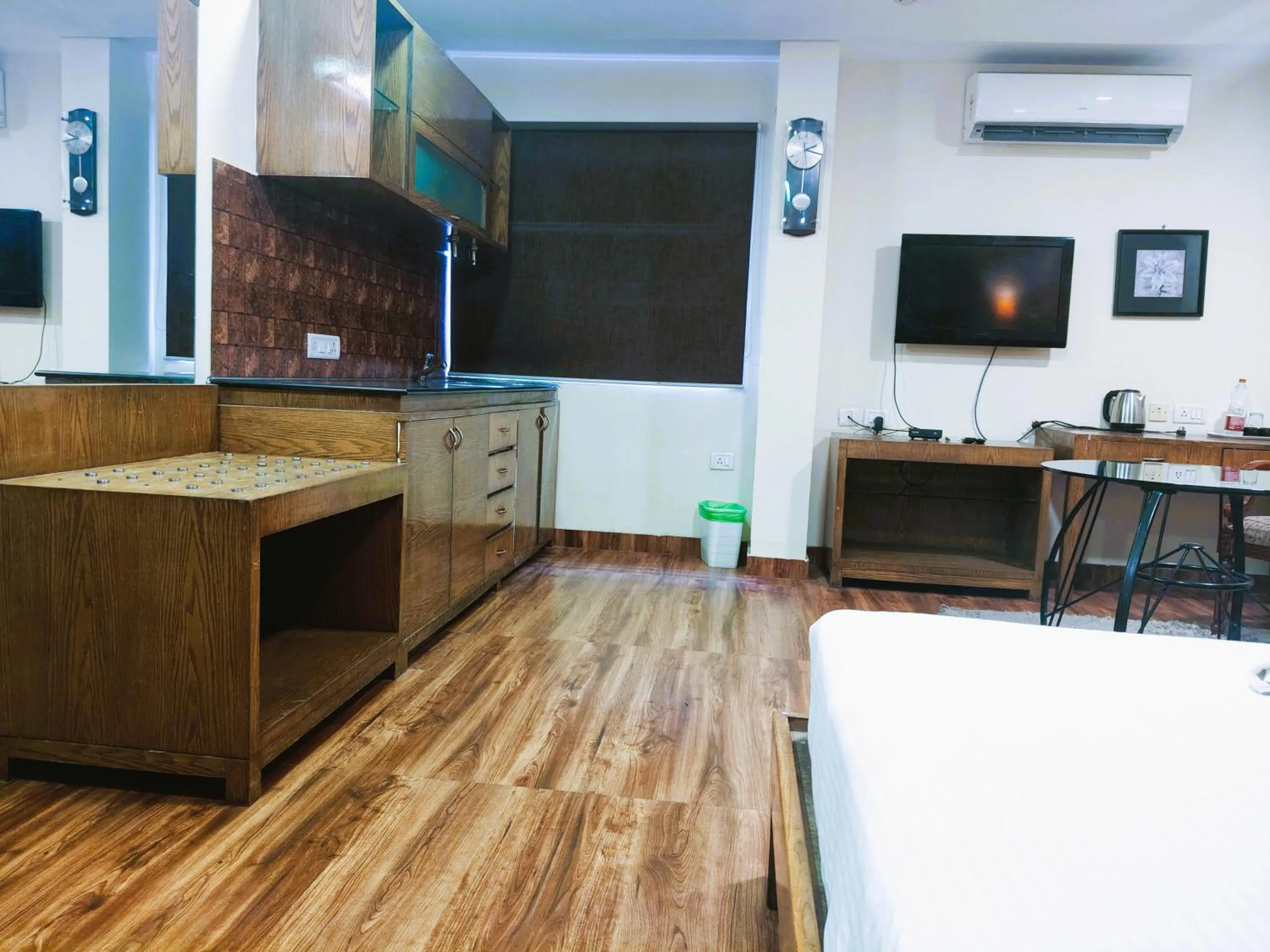 Athasri Hotel Infantry Road