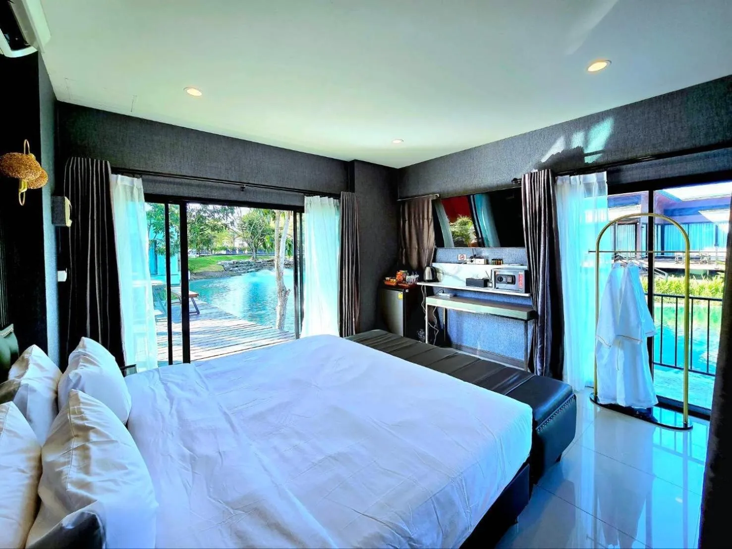 Bed in SkyBird Lake View Resort Khaoyai