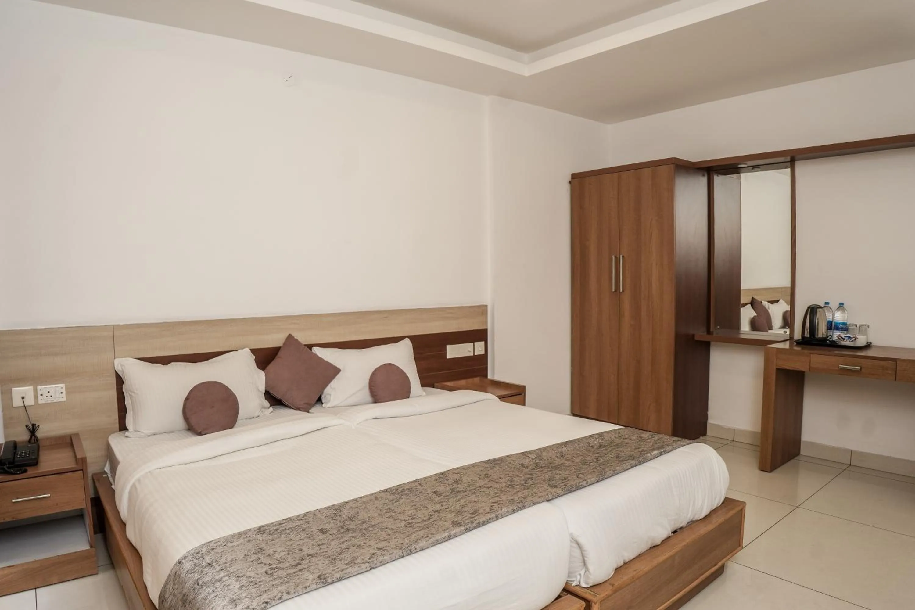 Bedroom, Bed in HOTEL LETS STAY