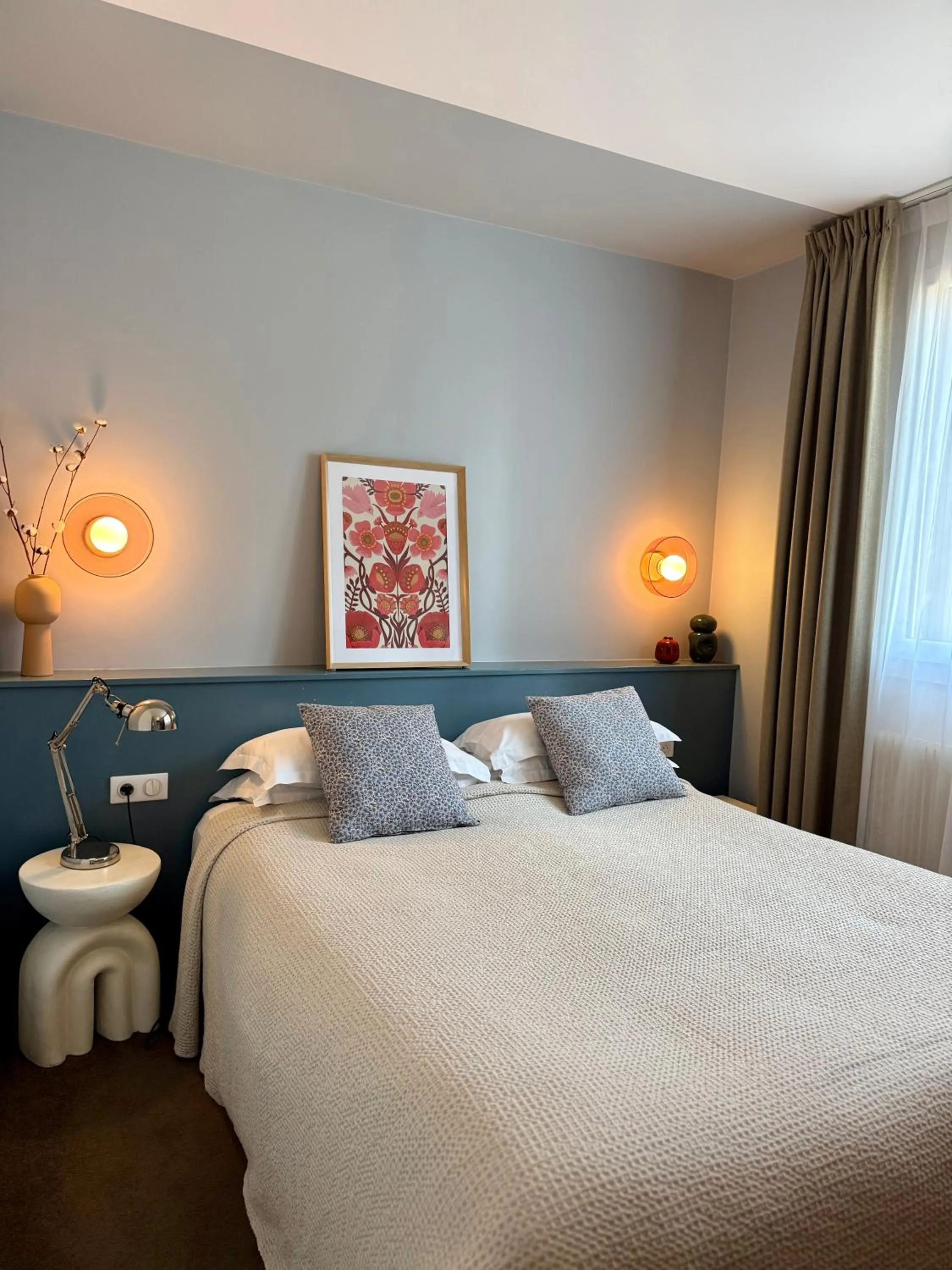 Bed in Le Téméraire Hôtel