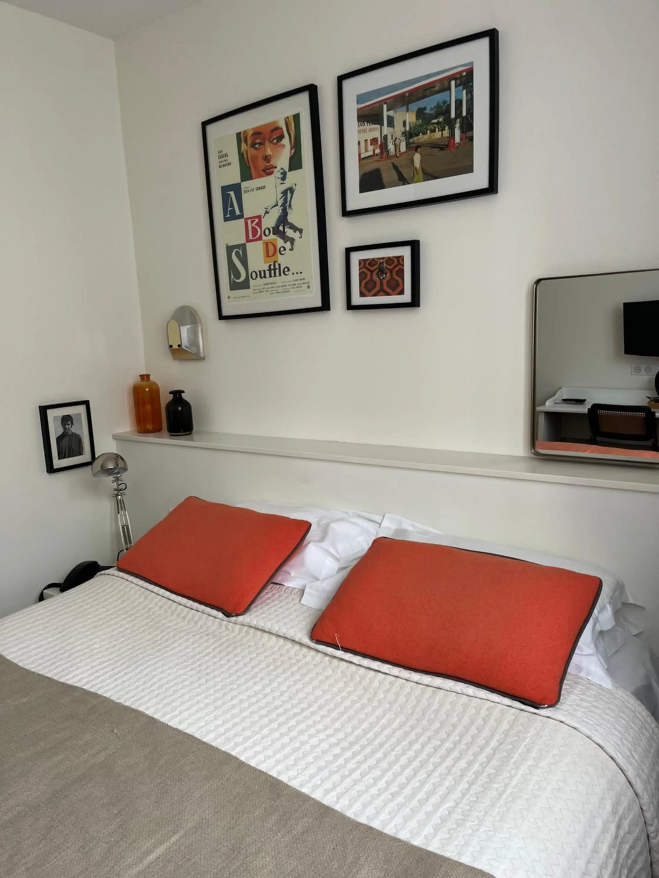 Bed in Le Téméraire Hôtel