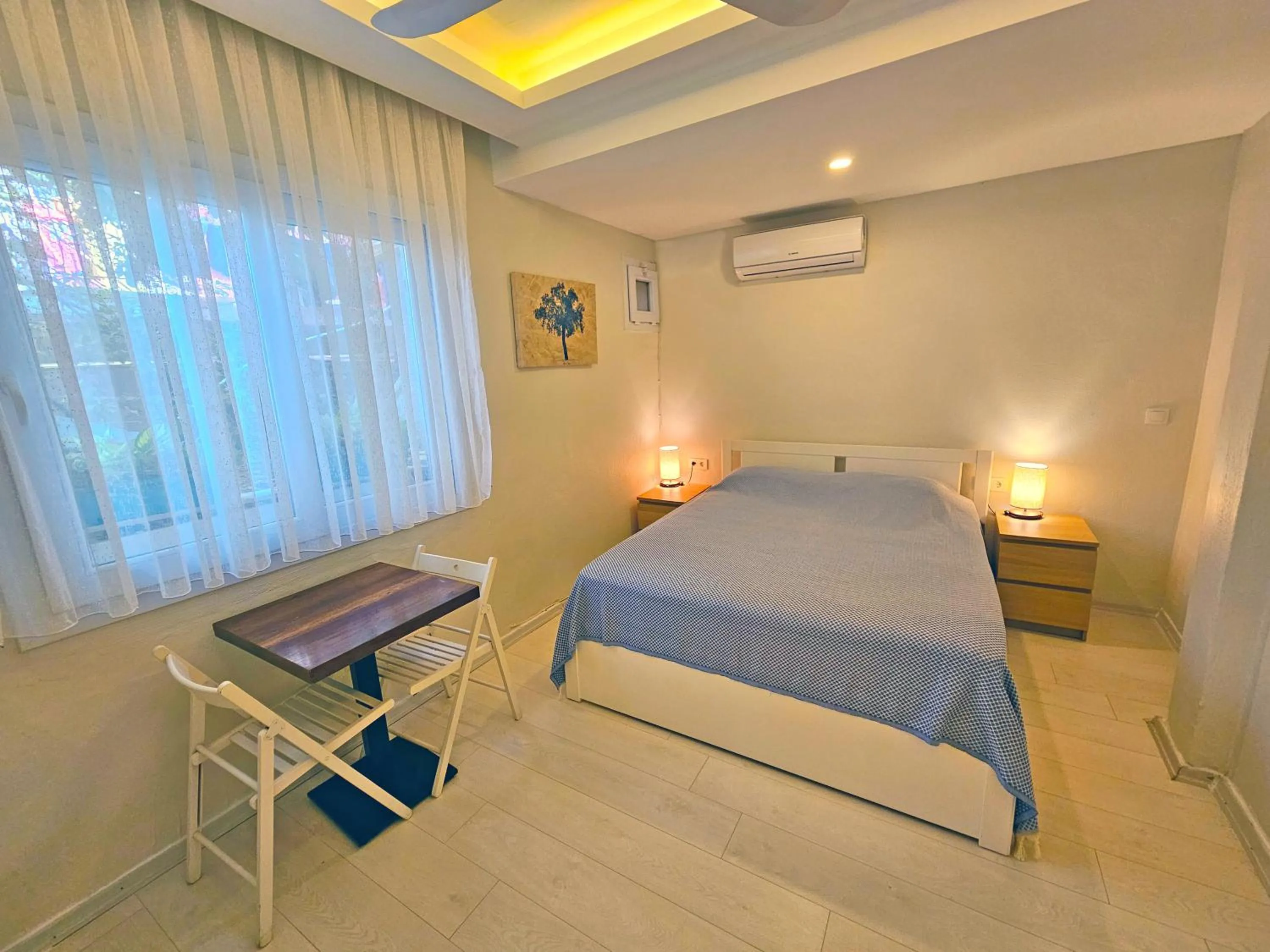 Photo of the whole room, Bed in Midilli Konak Foca