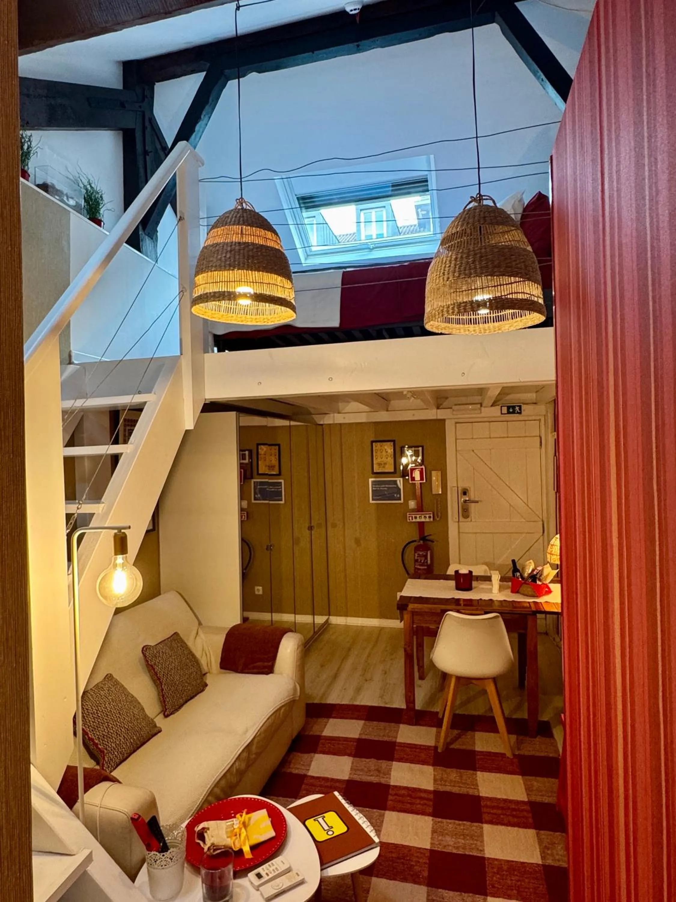 Bed in Studios with Mezzanine Rua da Moeda