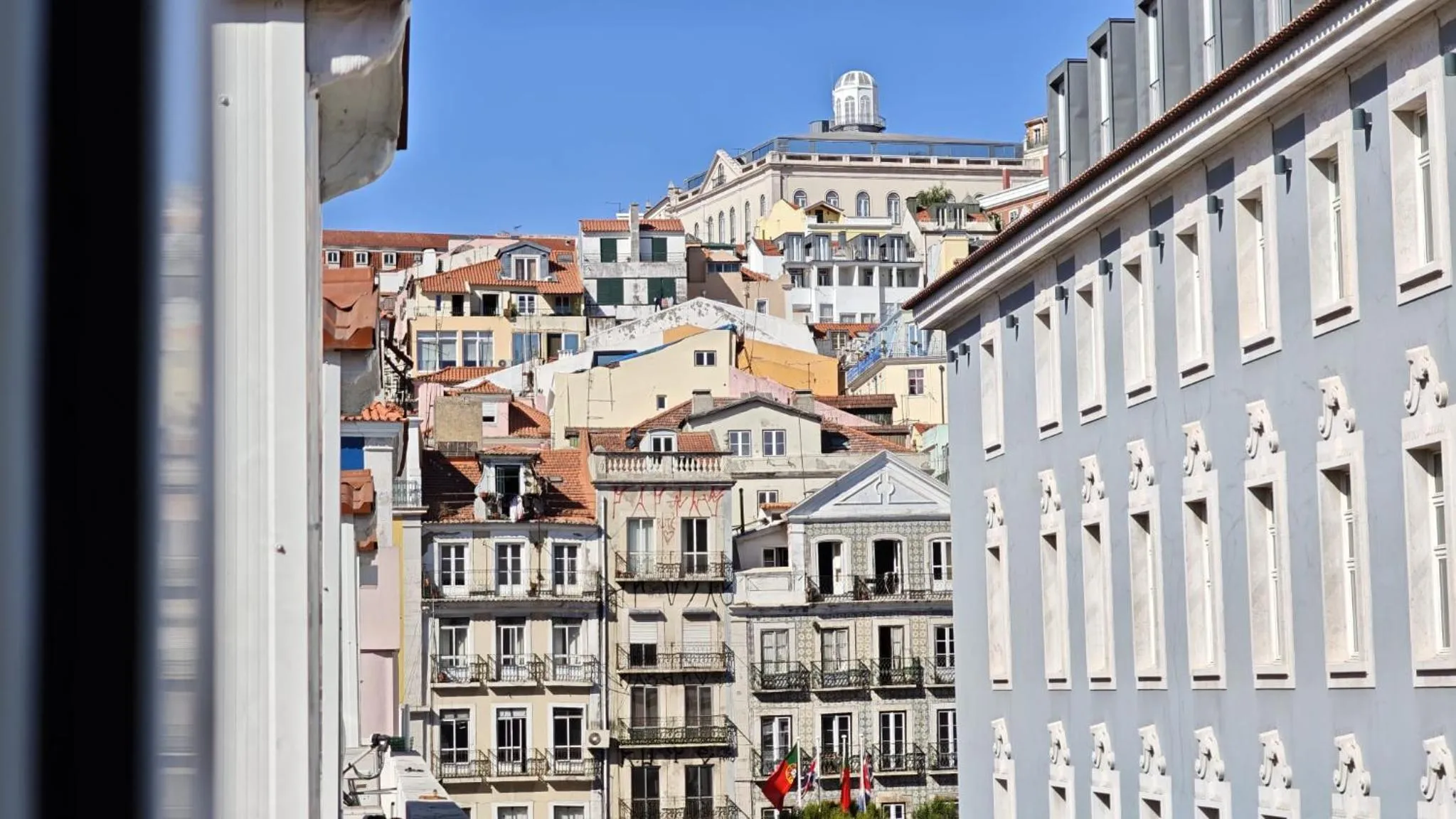 City view in Studios with Mezzanine Rua da Moeda
