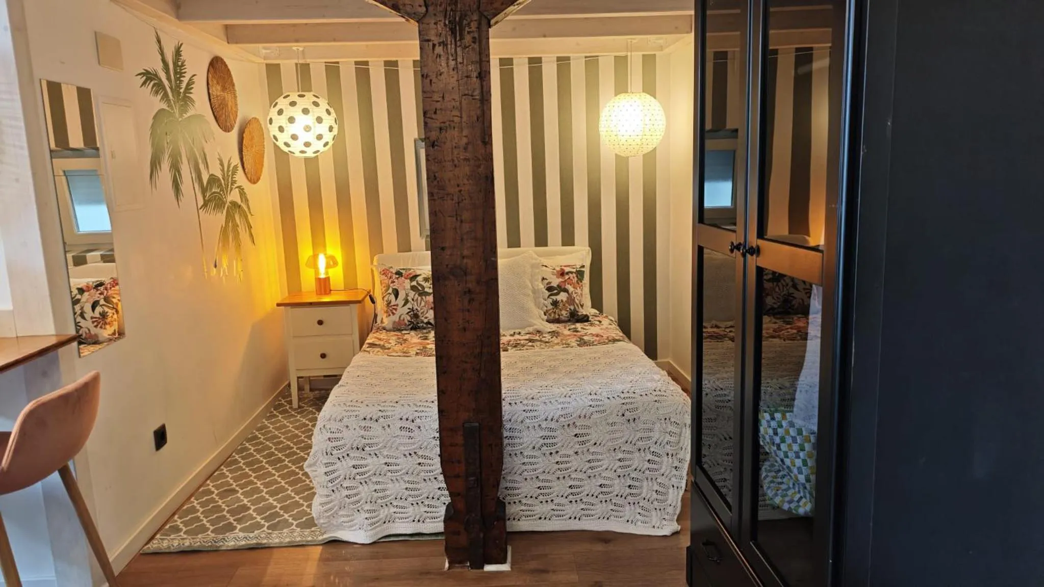 Bed in Studios with Mezzanine Rua da Moeda