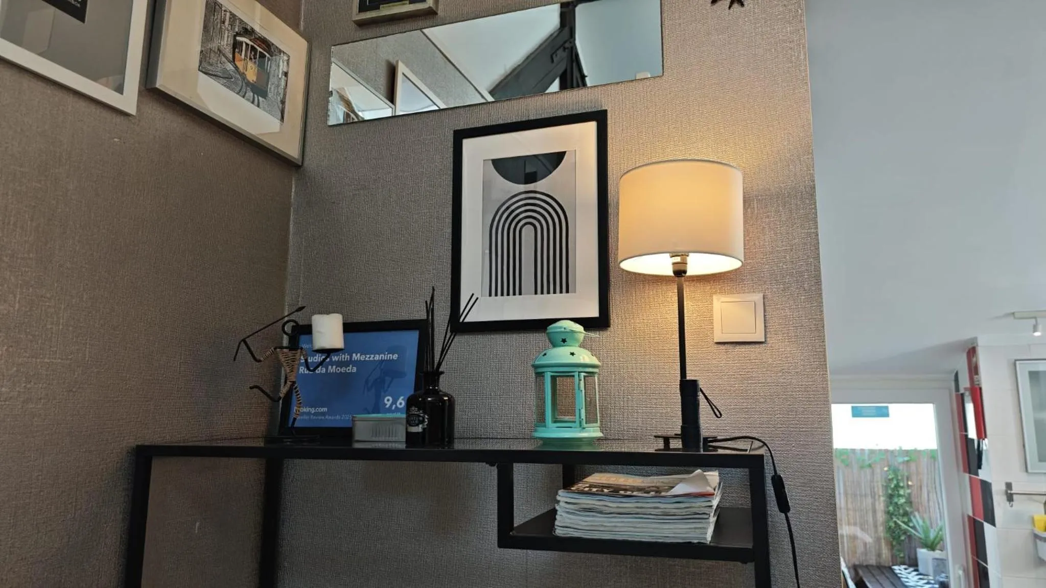 Decorative detail in Studios with Mezzanine Rua da Moeda