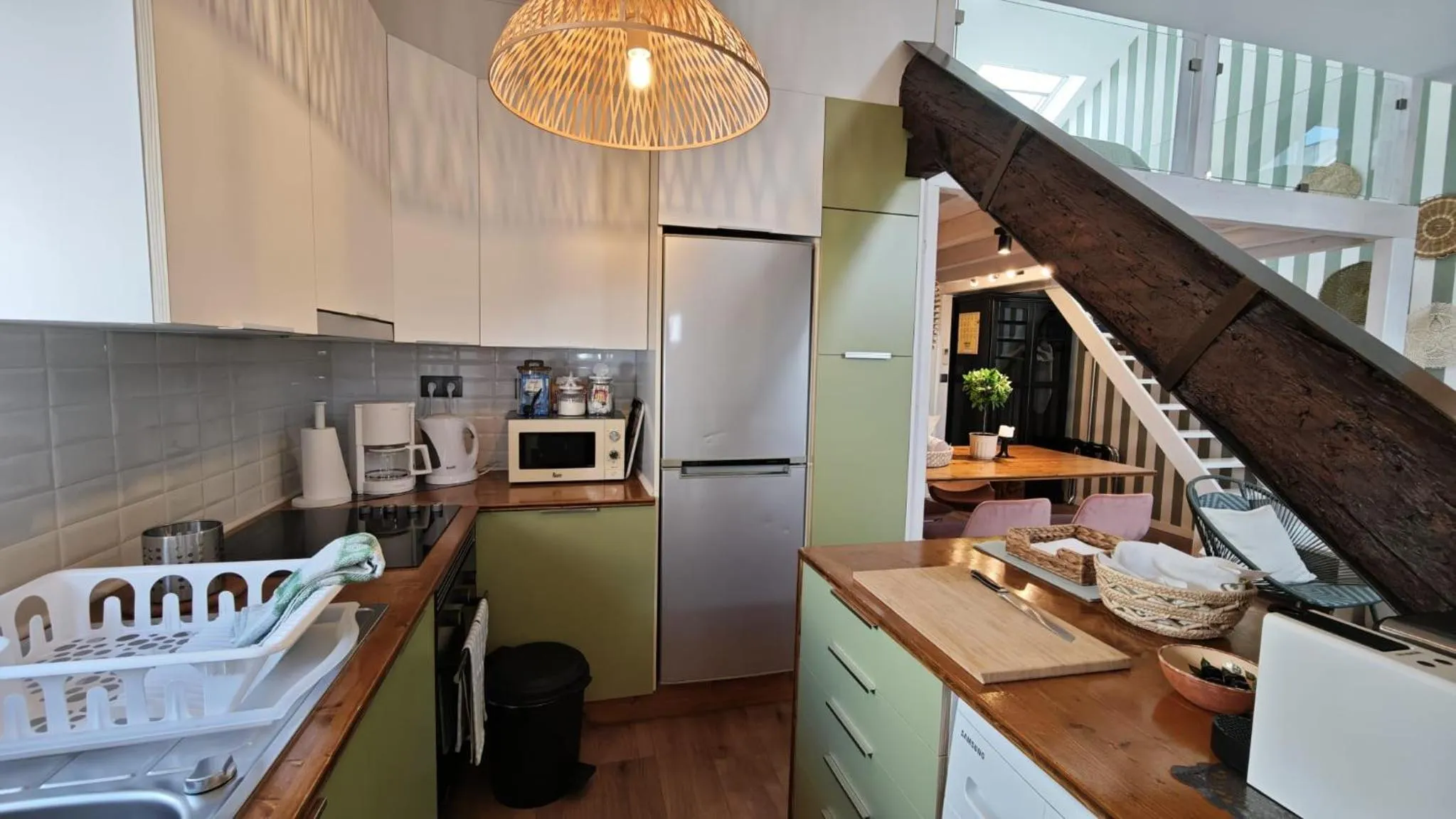 Coffee/tea facilities in Studios with Mezzanine Rua da Moeda