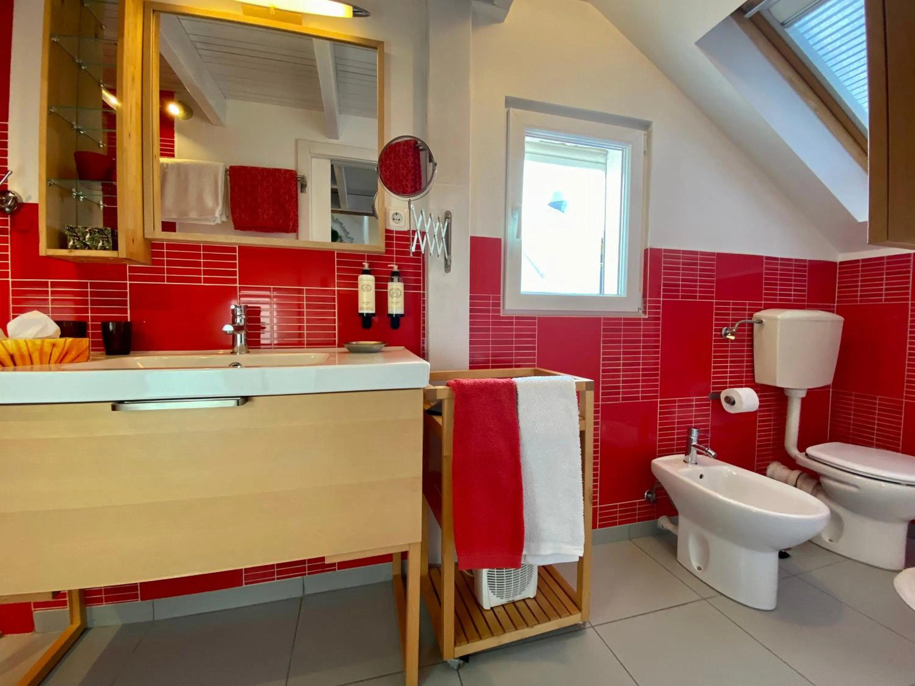 Bathroom in Studios with Mezzanine Rua da Moeda