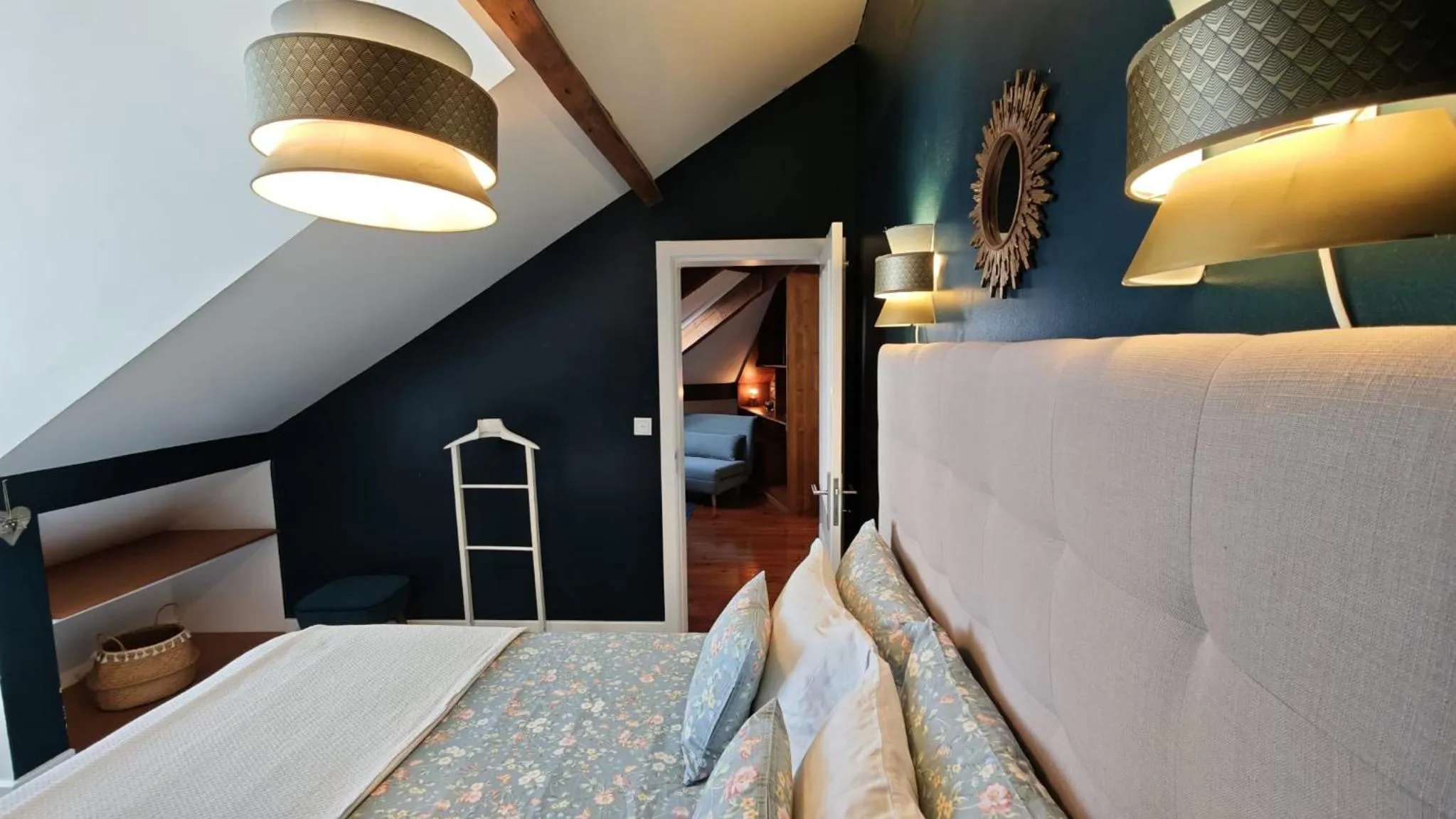 Bed in Studios with Mezzanine Rua da Moeda