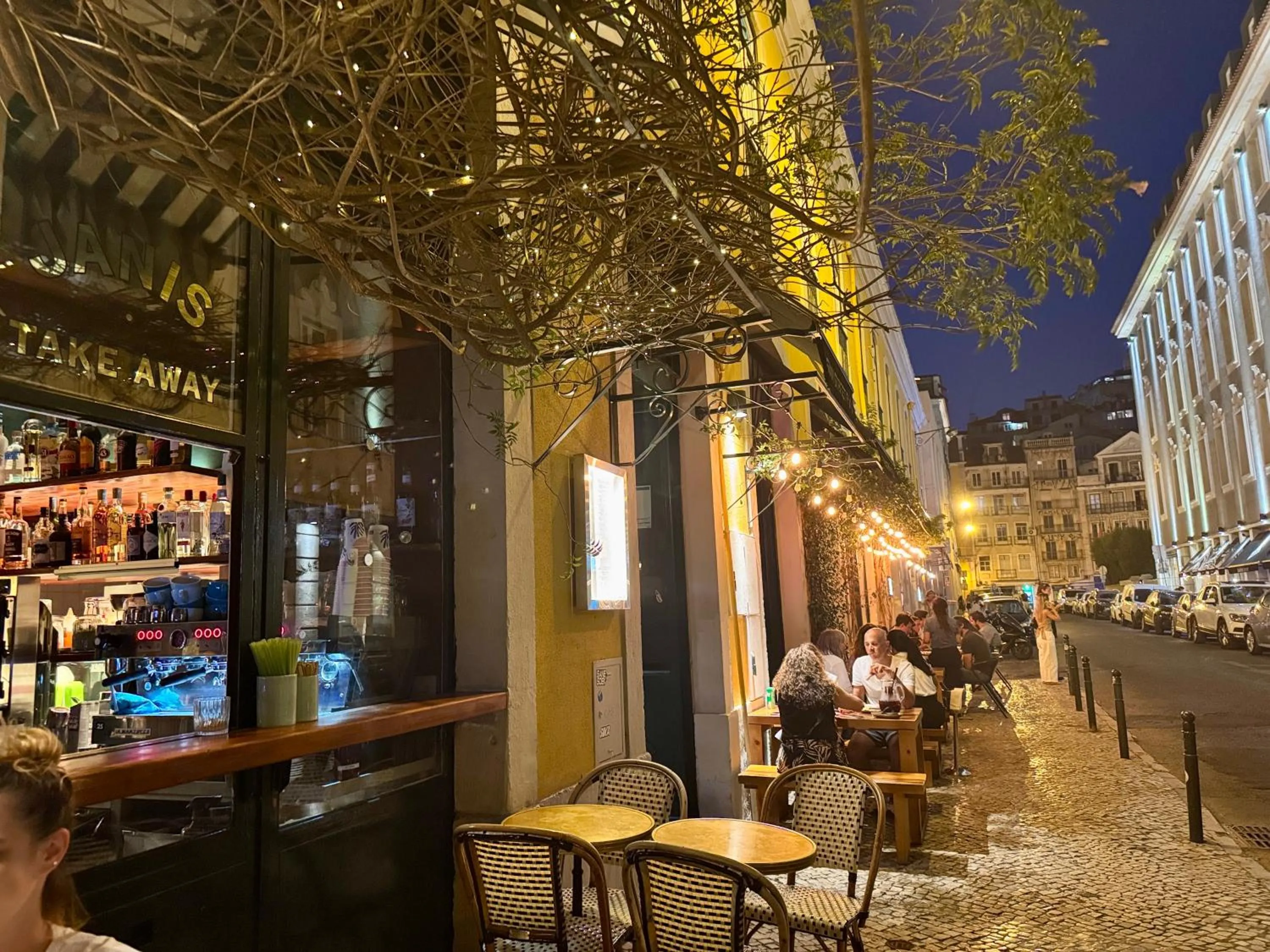 Property building in Studios with Mezzanine Rua da Moeda