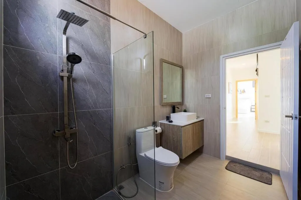 Private Modern 3 Bedroom Pool Villa! AV1