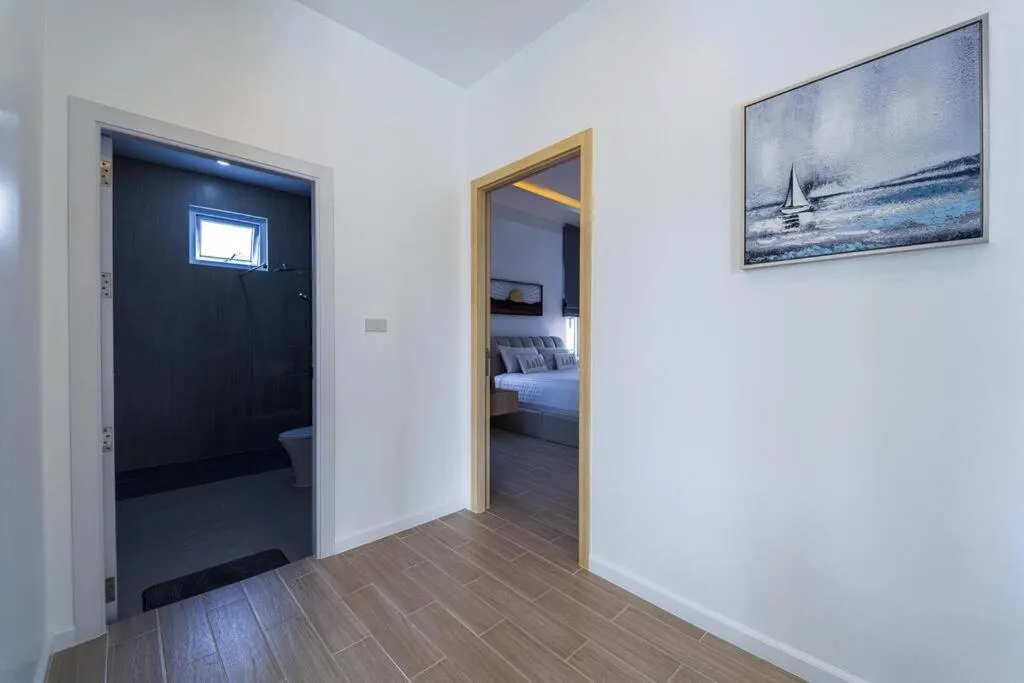 Bed in Private Modern 3 Bedroom Pool Villa! AV1