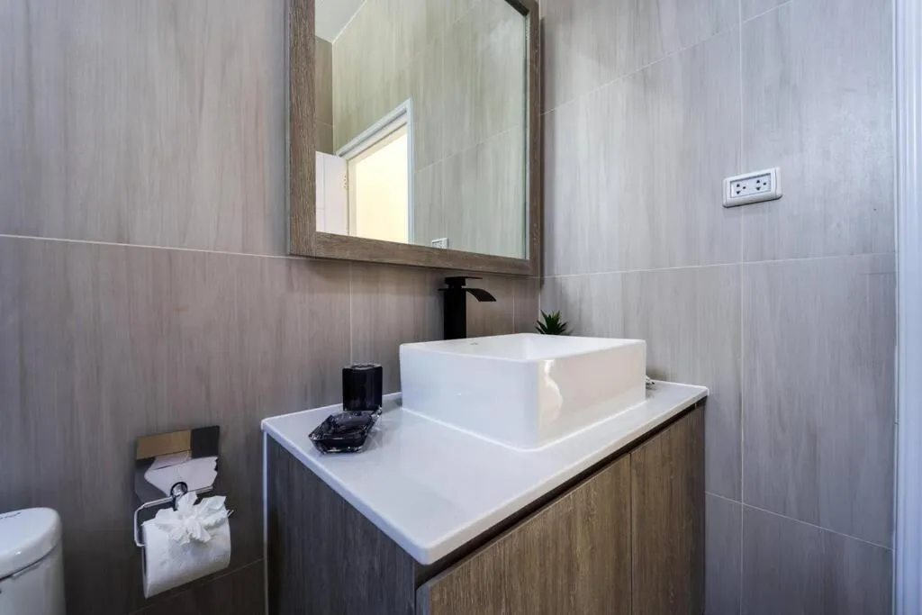 Private Modern 3 Bedroom Pool Villa! AV1