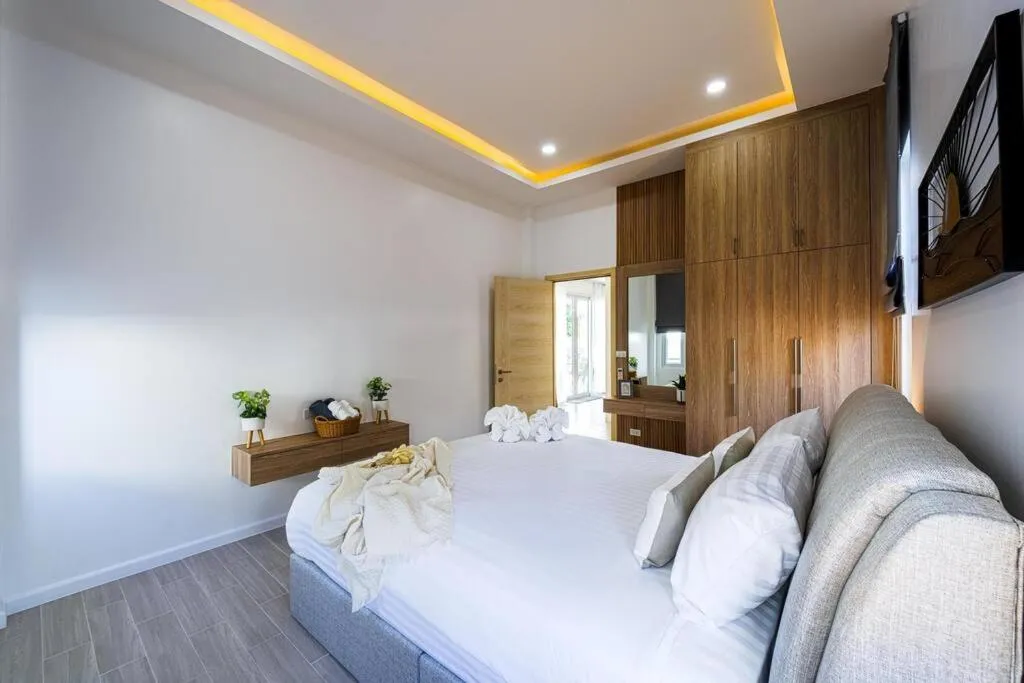 Bed in Private Modern 3 Bedroom Pool Villa! AV1