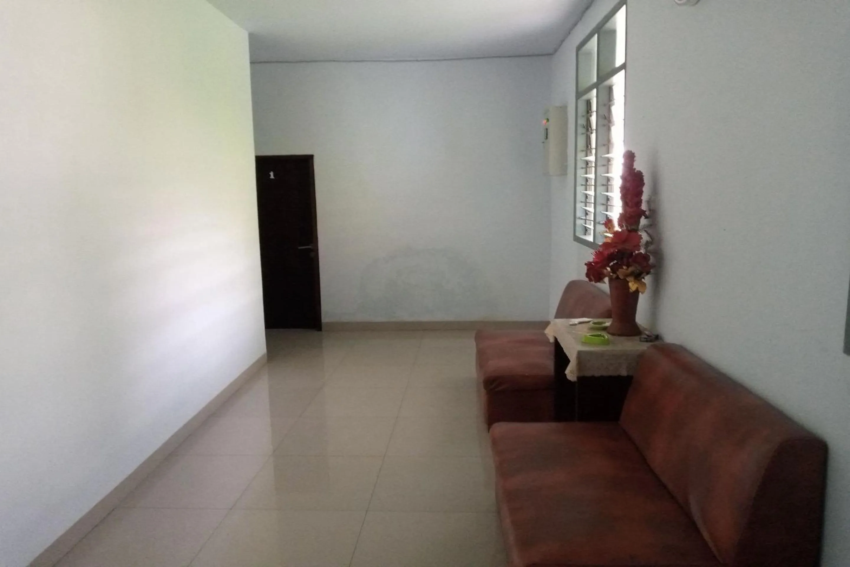 Lobby or reception in Hotel O Kost Nian Syariah Near SPBU Pertamina 74.91657 Mattirotasi Sidrap