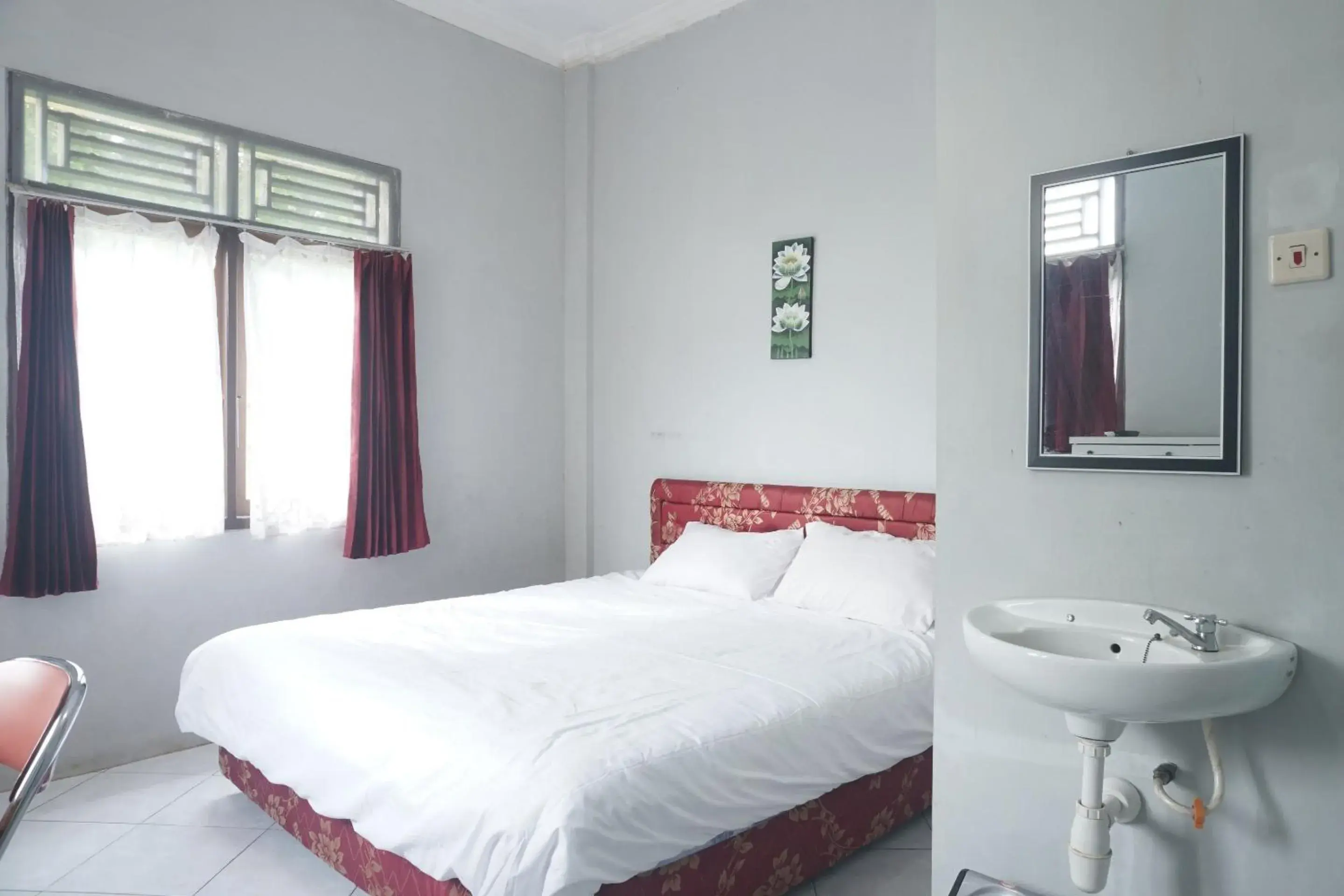 Standard Double Room in Hotel O Guest House Zidan 21 Standard Double Room in Hotel O Guest House Zidan 21