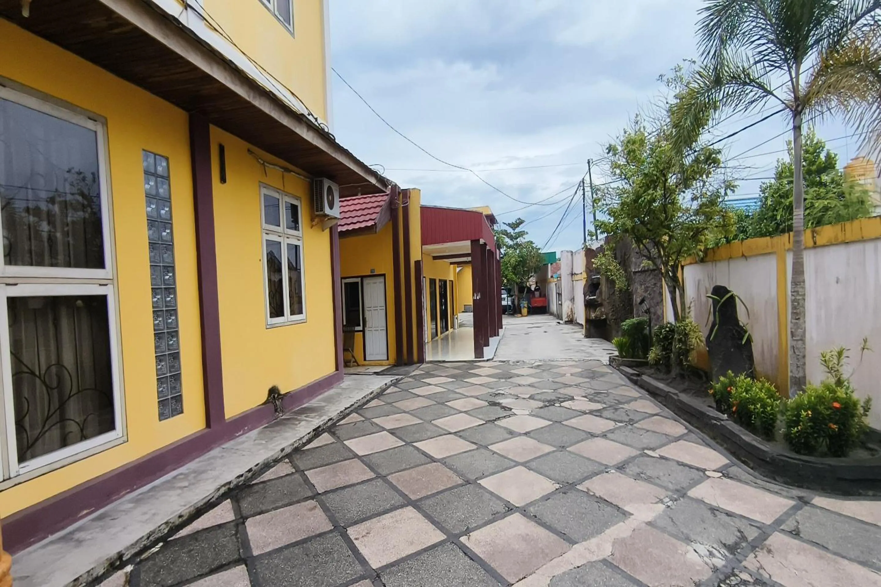 Lobby or reception in Hotel O Wisma Flamboyan NearTaman Makam Pahlawan