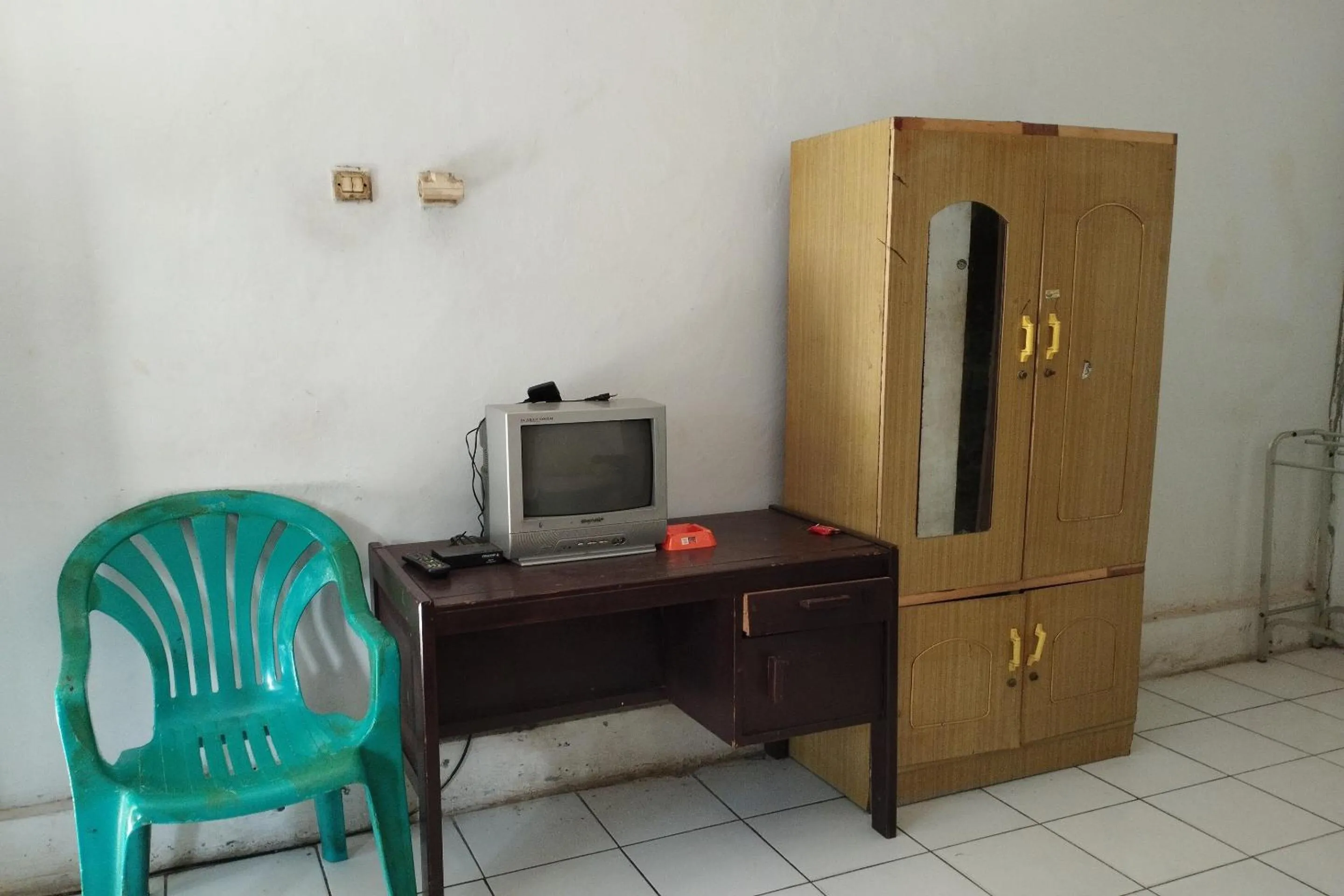 Bedroom in Hotel O Losmen Karunia Katingan Near Kantor Sekretariat PPK Katingan Kuala