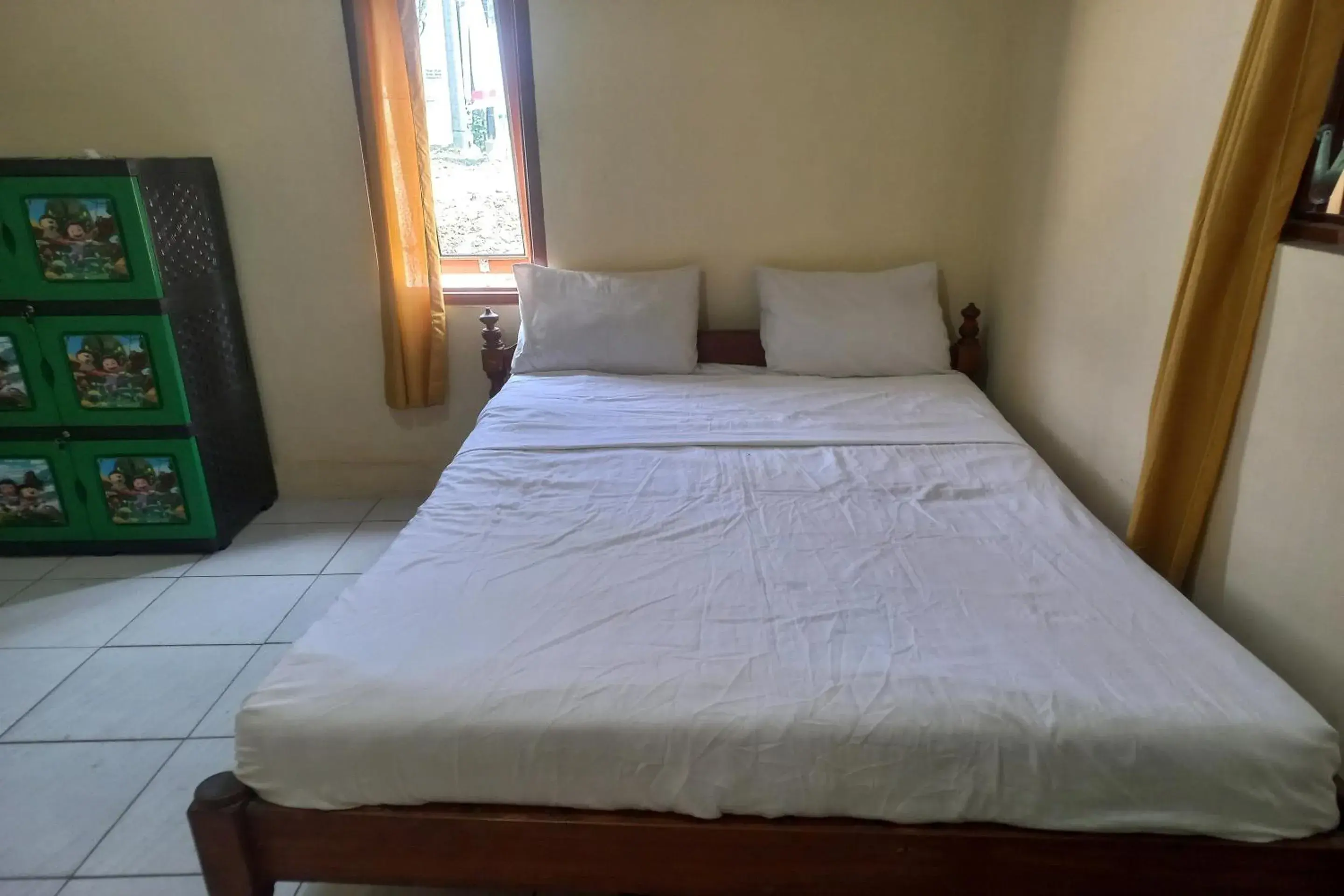 Budget Double Room in Hotel O Suripah Kostel Syariah Budget Double Room in Hotel O Suripah Kostel Syariah